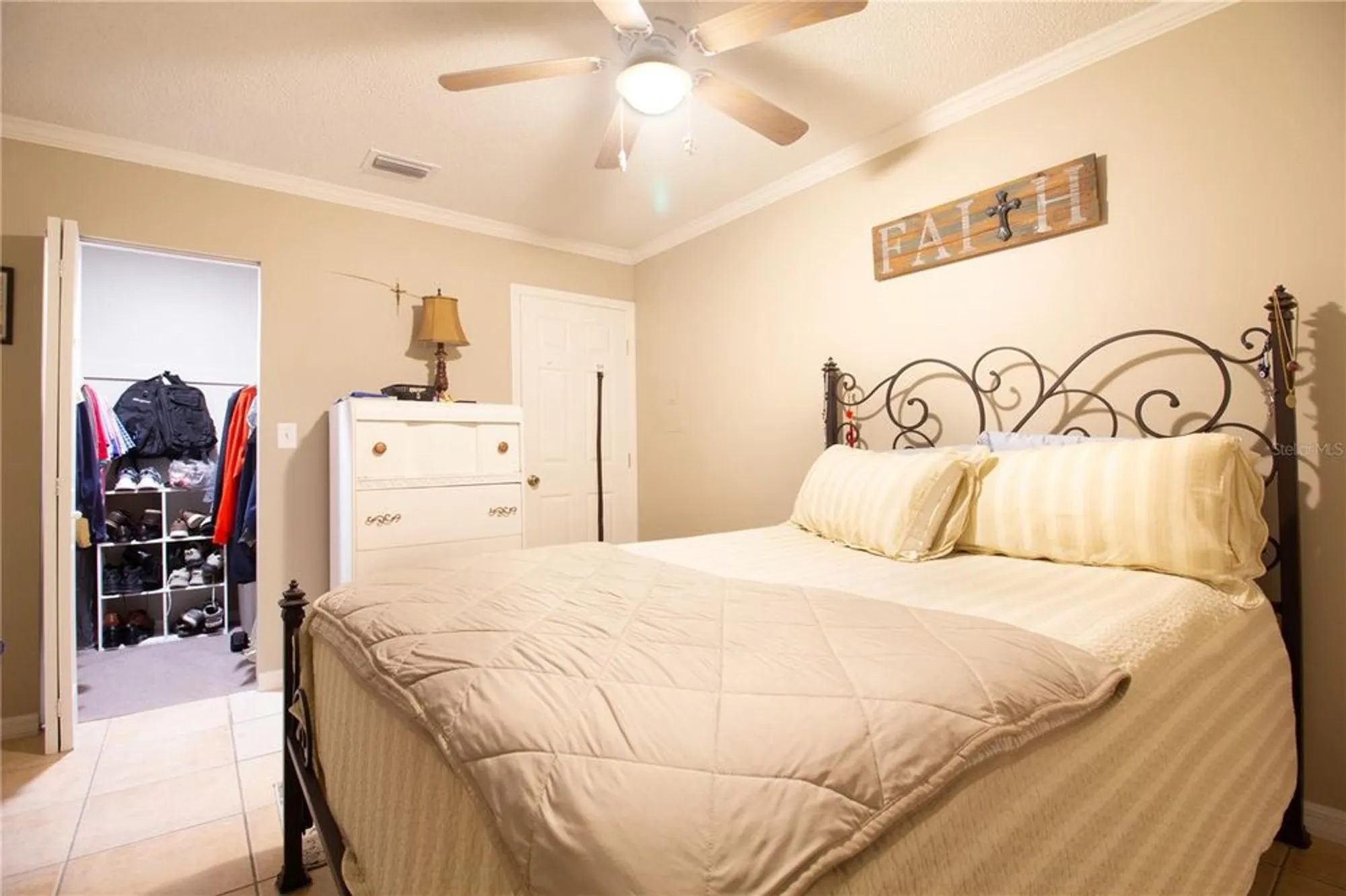 Property Slideshow image 12 of 25 | 5530 80th st n unit c201, St Petersburg, FL, 33709