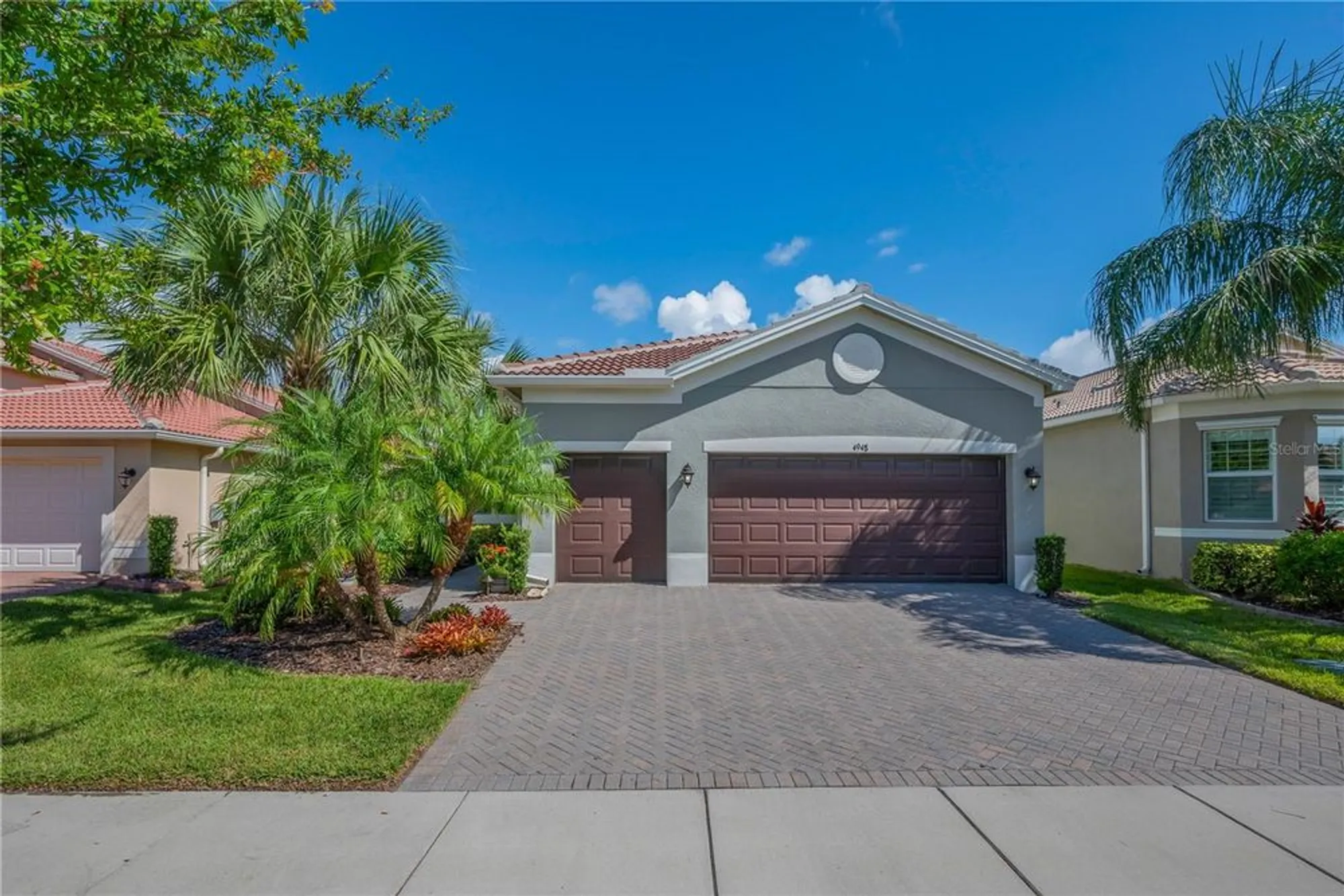 Property Slideshow image 5 of 51 | 4948 grand banks dr, Wimauma, FL, 33598