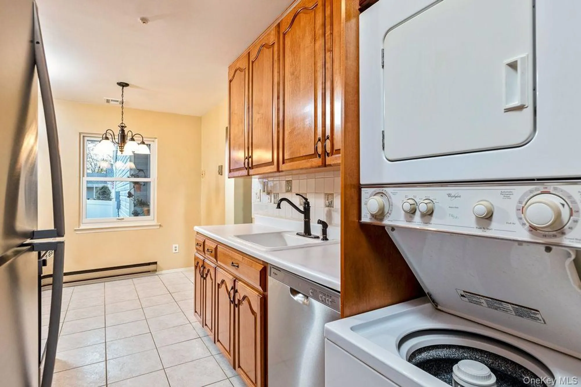 Property Slideshow image 5 of 31 | 705 cabot ct, Saint James, NY, 11780