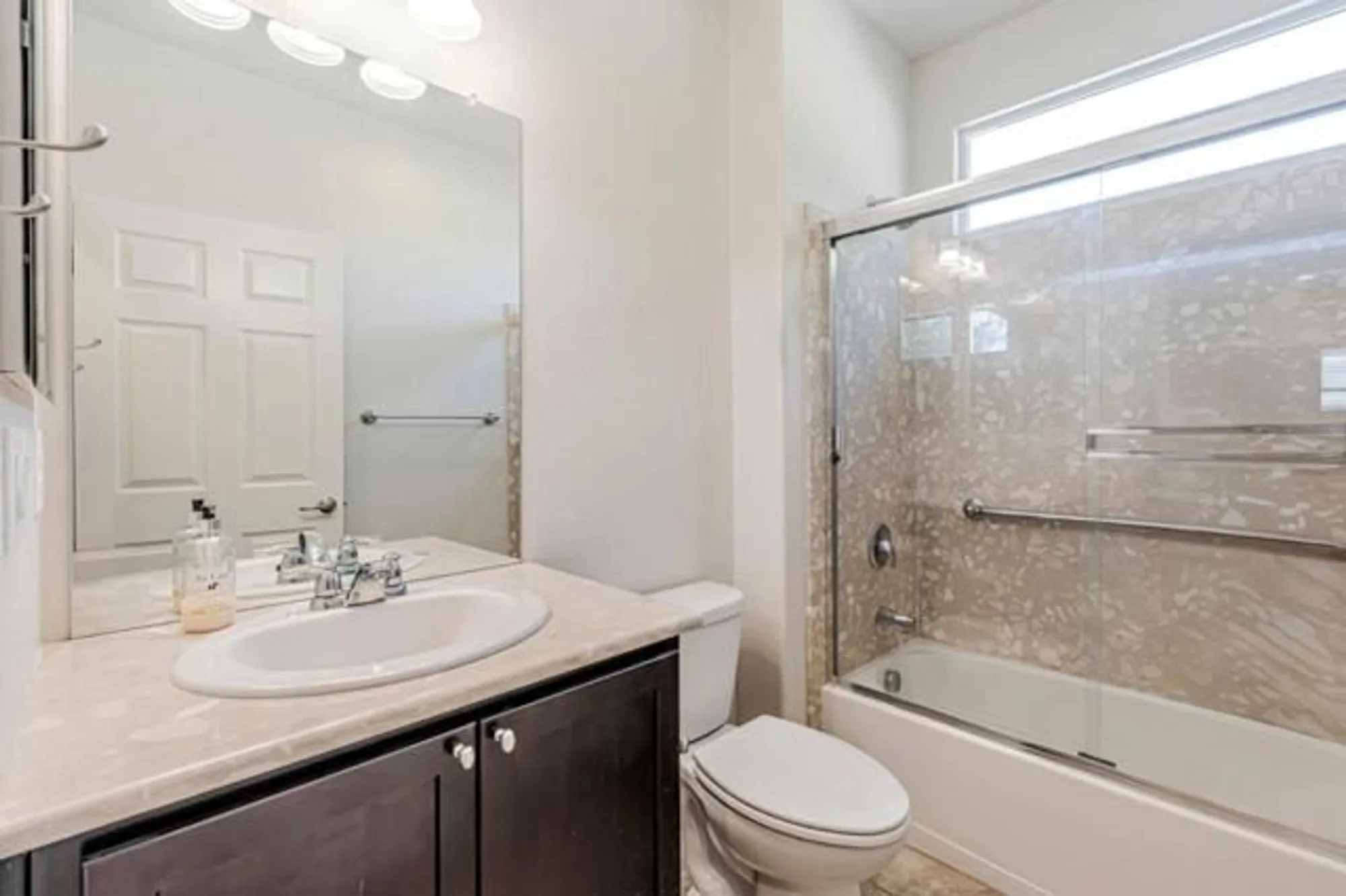 Property Slideshow image 11 of 27 | 2491 redbud way, Manteca, CA, 95336