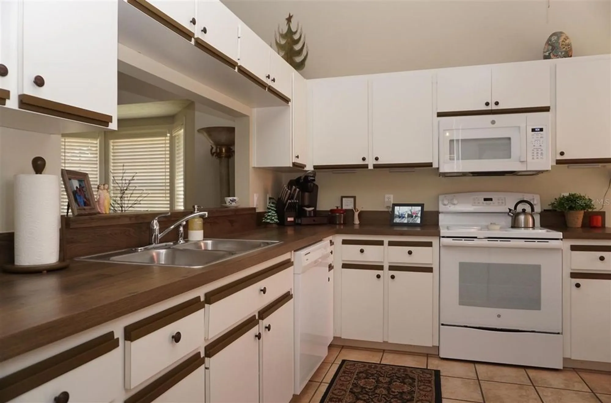 Property Slideshow image 10 of 54 | 1602 n foxboro loop, Crystal River, FL, 34429