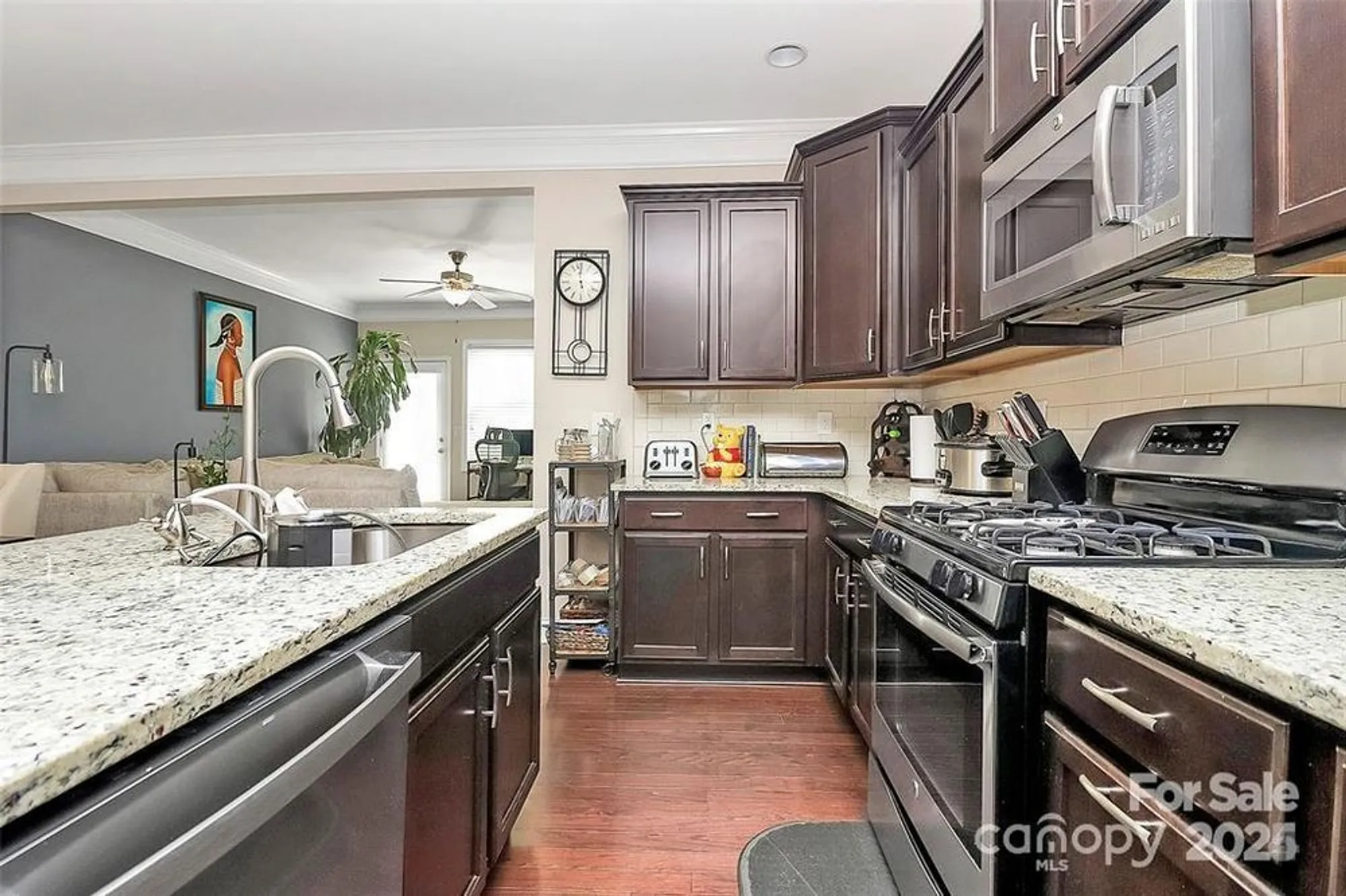 Property Slideshow image 11 of 44 | 4146 la crema dr, Charlotte, NC, 28214