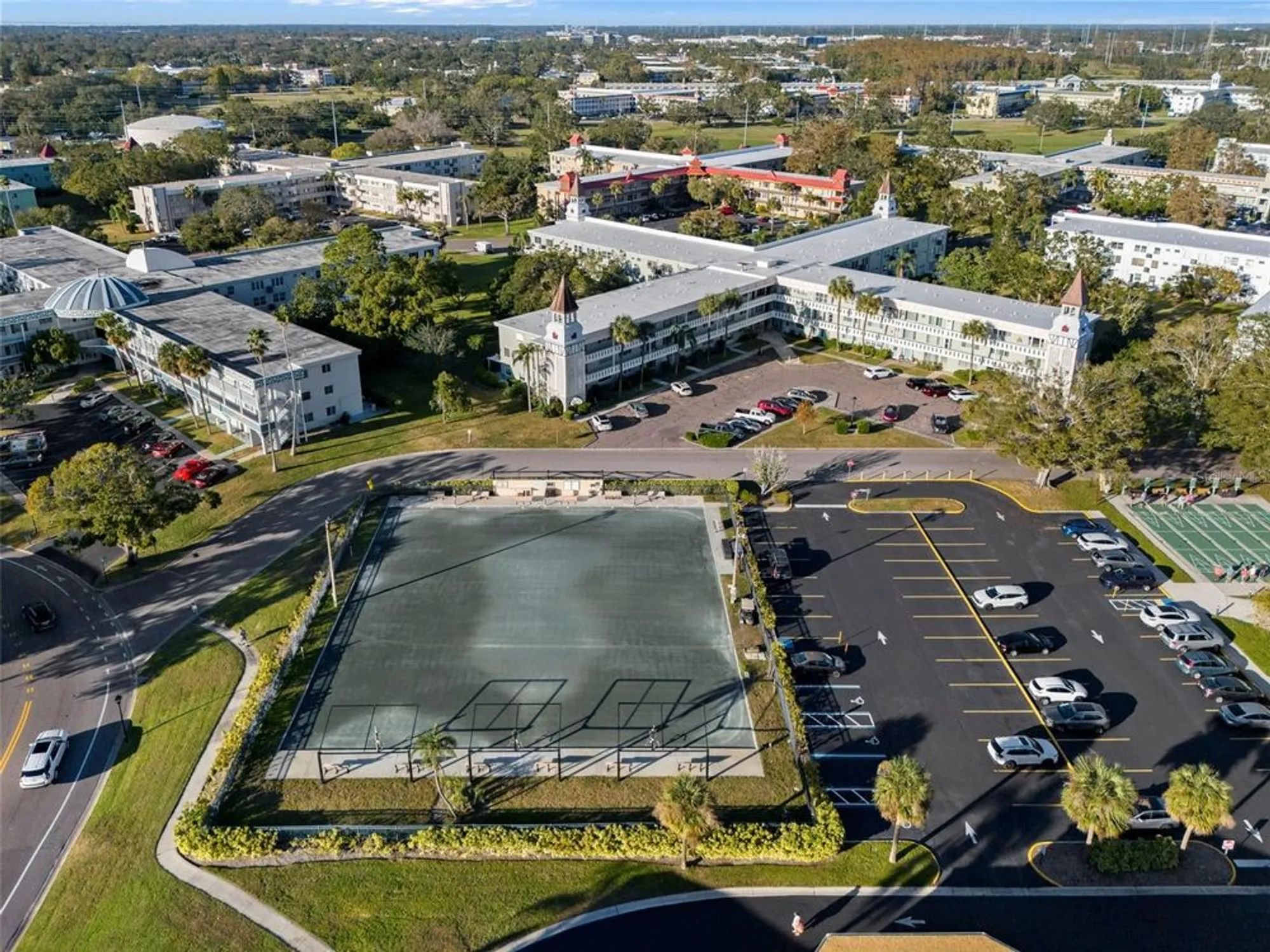 Property Slideshow image 48 of 61 | 2440 world parkway blvd 38, Clearwater, FL, 33763