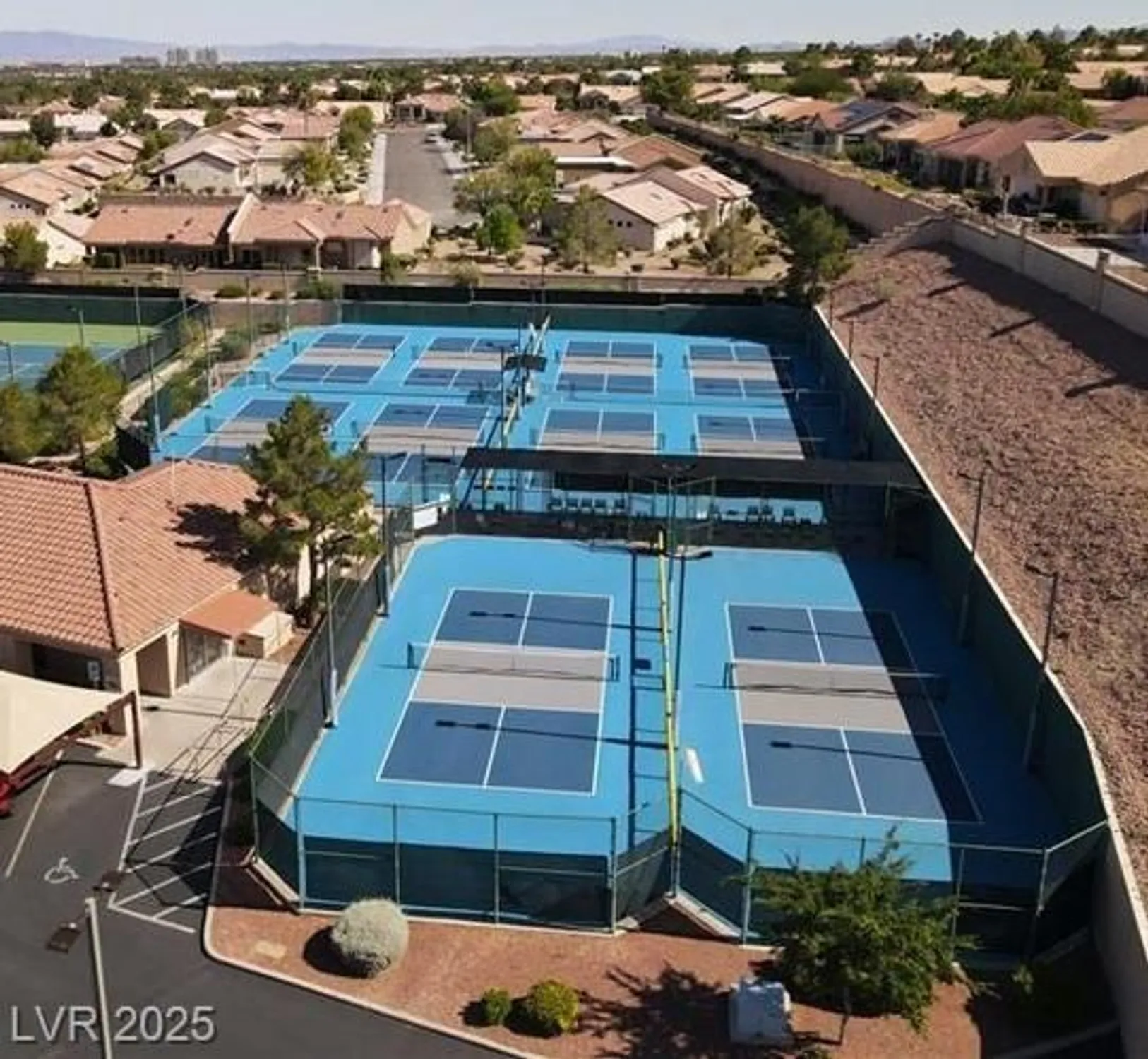 Property Slideshow image 52 of 80 | 2620 hanging rock dr, Las Vegas, NV, 89134