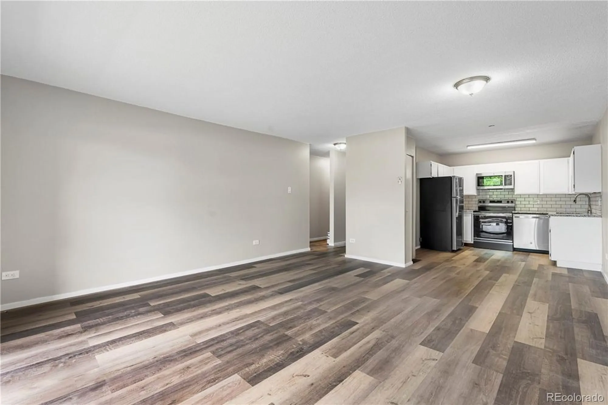 Property Slideshow image 3 of 15 | 795 s alton way 11c, Denver, CO, 80247