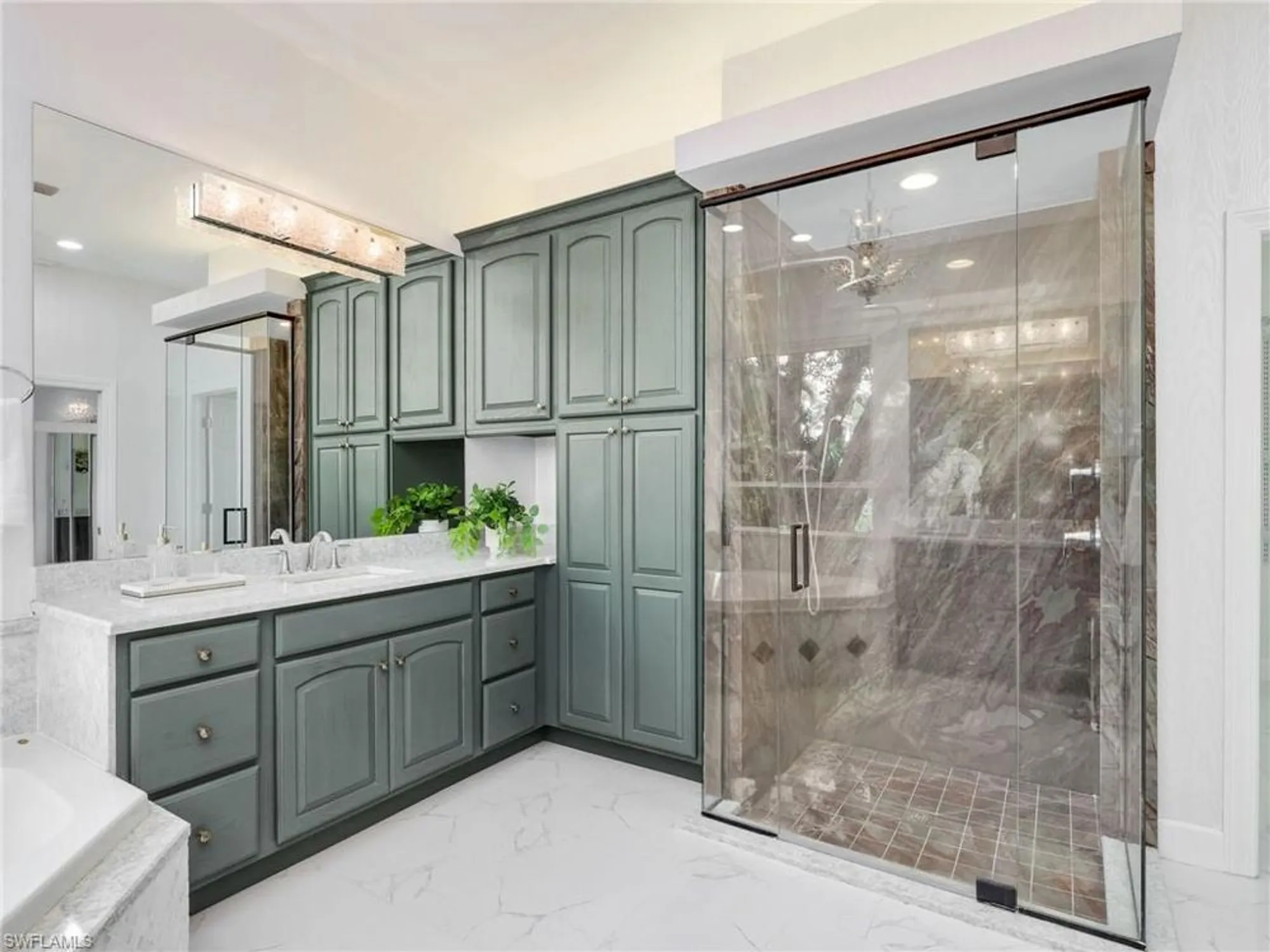 Property Slideshow image 25 of 46 | 27231 lakeway ct, Bonita Springs, FL, 34134