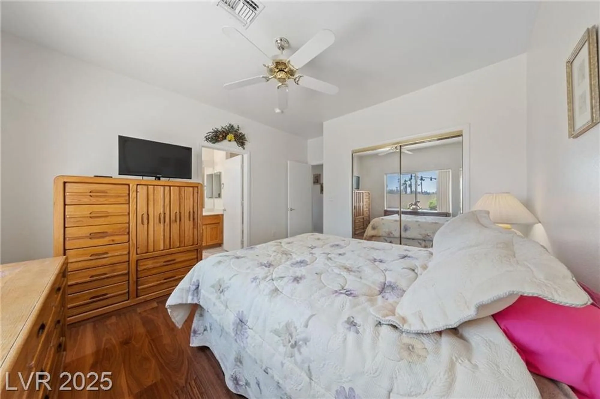 Property Slideshow image 16 of 71 | 1900 bellview st, Las Vegas, NV, 89134