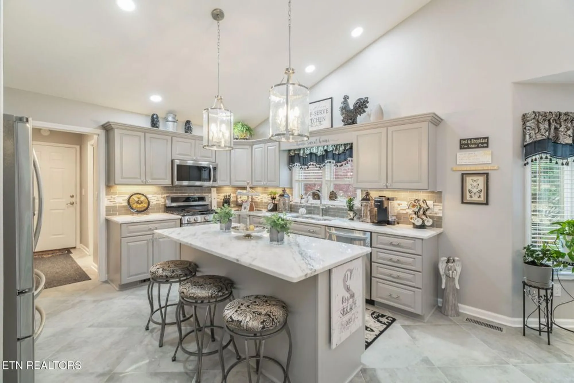 Property Slideshow image 18 of 55 | 187 forest view dr, Crossville, TN, 38558