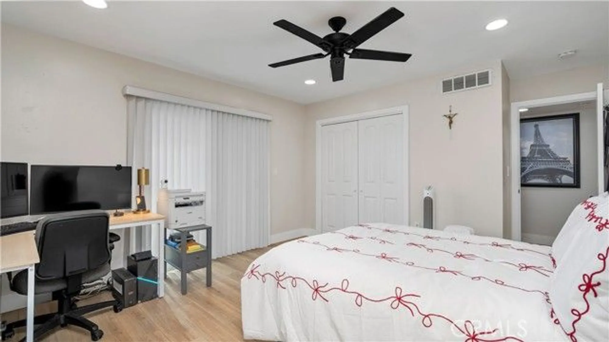 Property Slideshow image 16 of 35 | 27061 sun city blvd, Menifee, CA, 92586