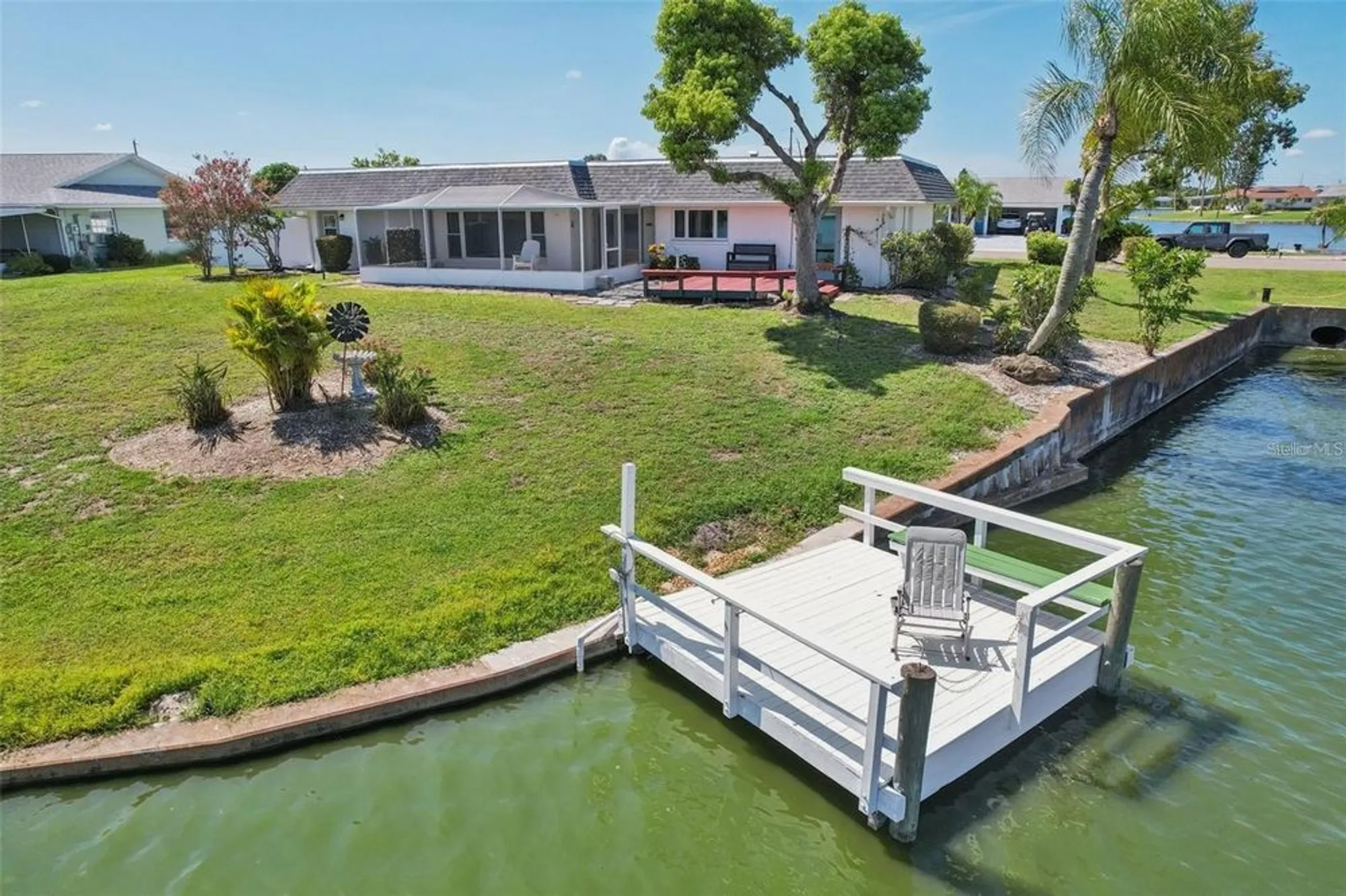 Property Slideshow image 31 of 36 | 1717 danbury dr, Sun City Center, FL, 33573