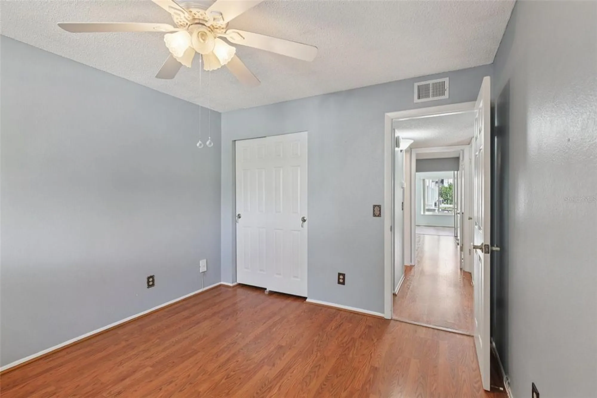 Property Slideshow image 27 of 49 | 2370 jamaican st apt 44, Clearwater, FL, 33763