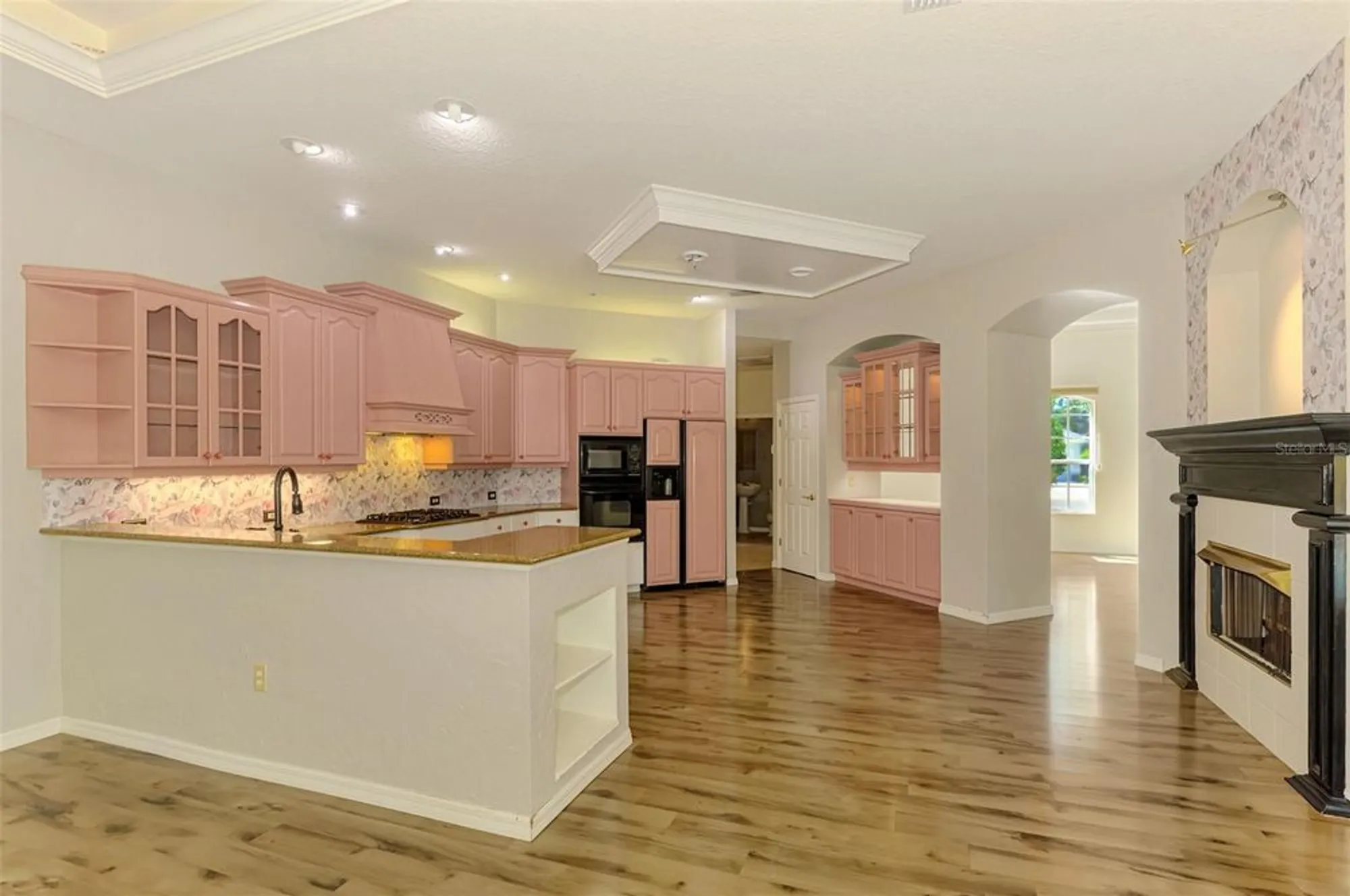 Property Slideshow image 25 of 79 | 4889 carrington cir, Sarasota, FL, 34243