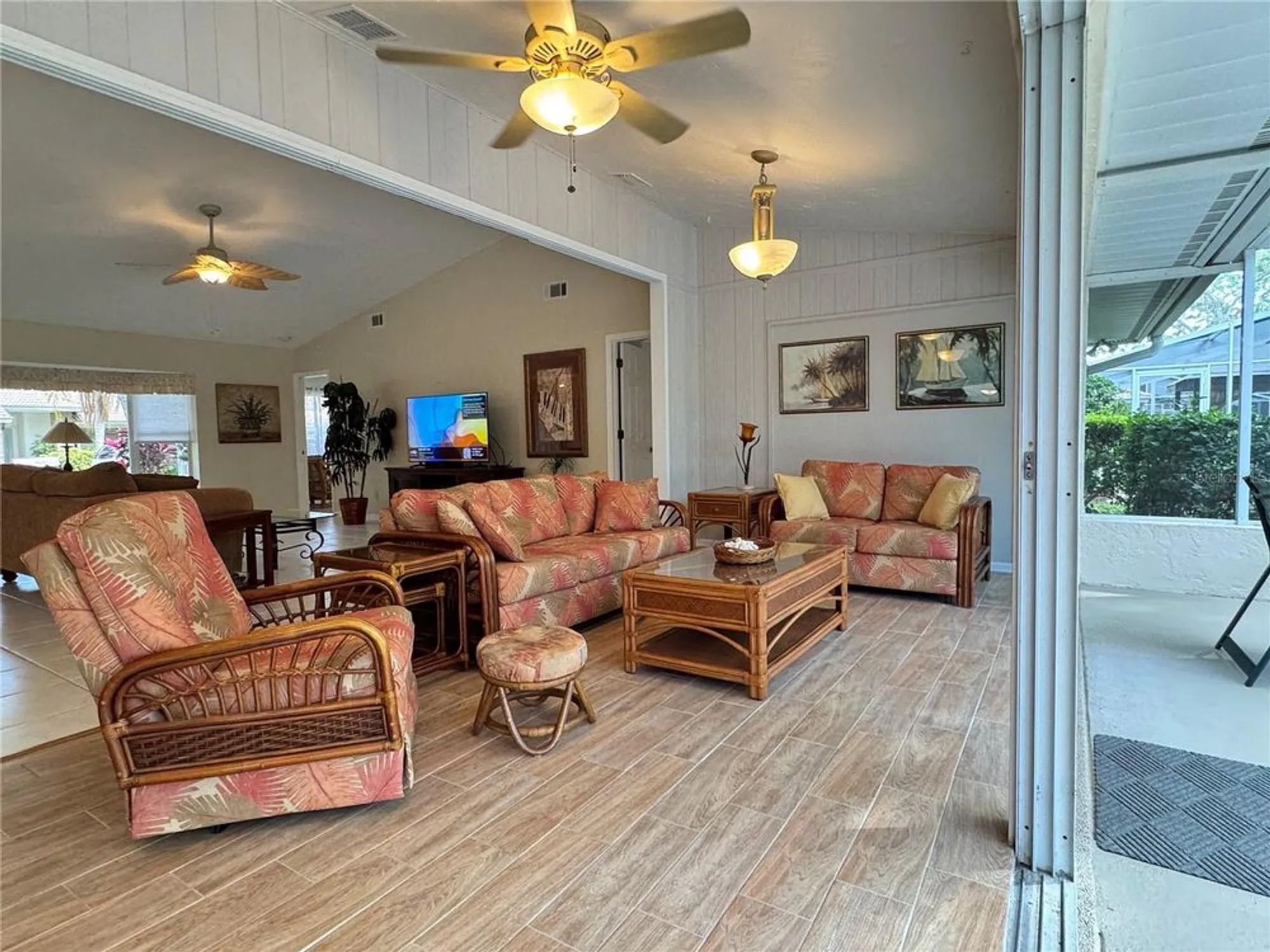Property Slideshow image 9 of 55 | 5714 garden lakes fern, Bradenton, FL, 34203