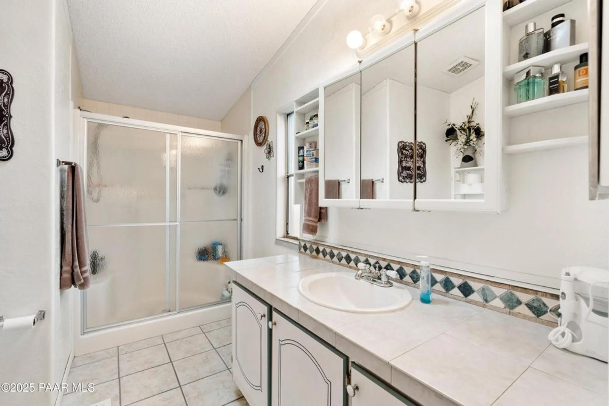 Property Slideshow image 8 of 23 | 636 n mesquite tree dr, Dewey-Humboldt, AZ, 86327