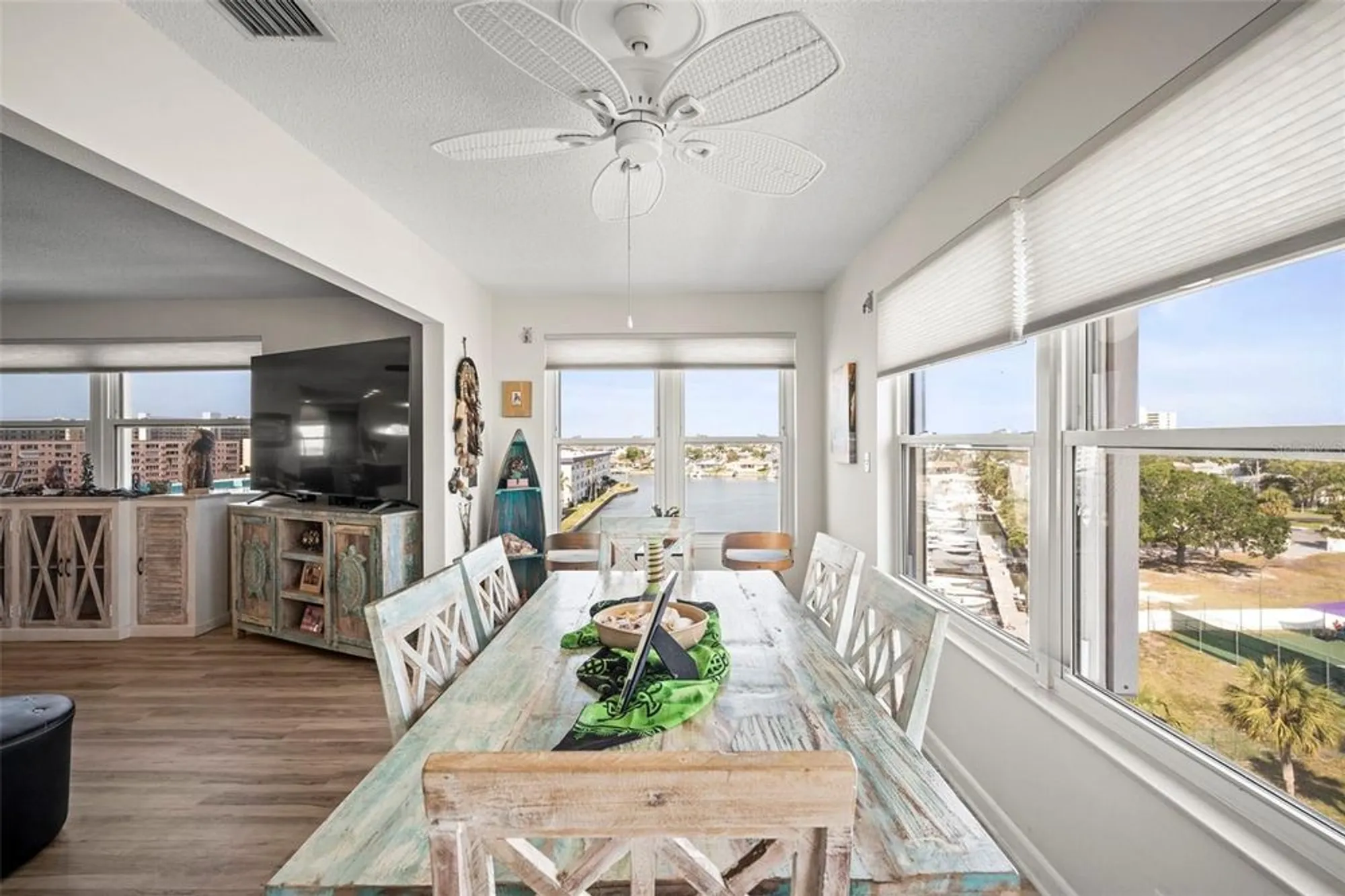 Property Slideshow image 17 of 32 | 2960 59th st 615, Gulfport, FL, 33707