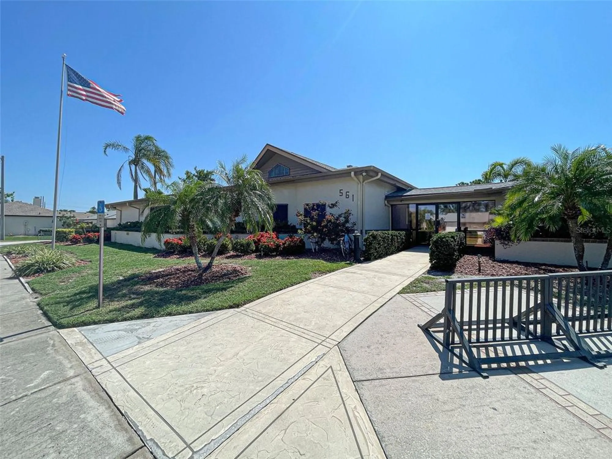 Property Slideshow image 30 of 38 | 611 chestnut ln none, Englewood, FL, 34223