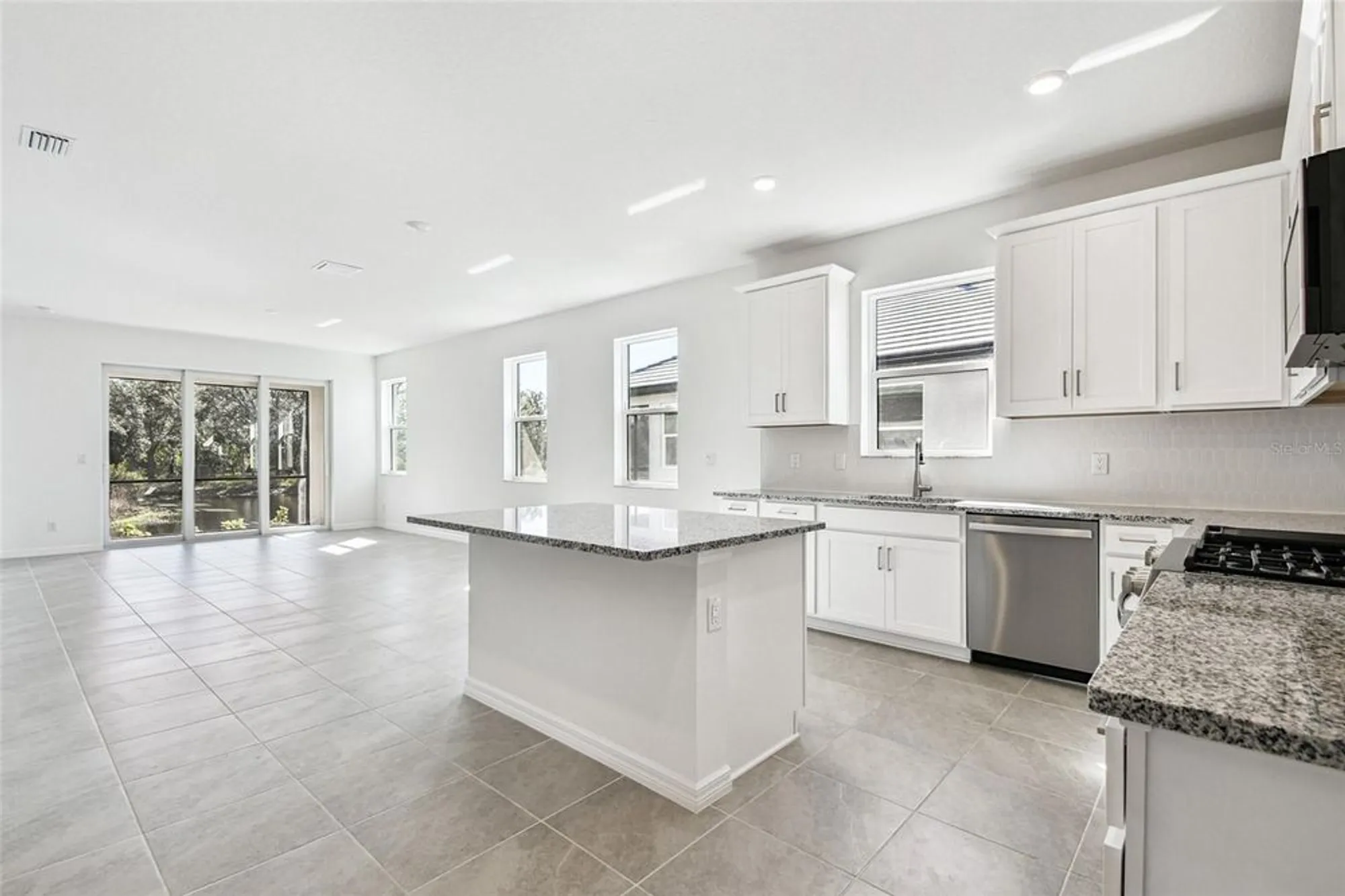 Property Slideshow image 4 of 43 | 18080 cherished loop, Lakewood Ranch, FL, 34211