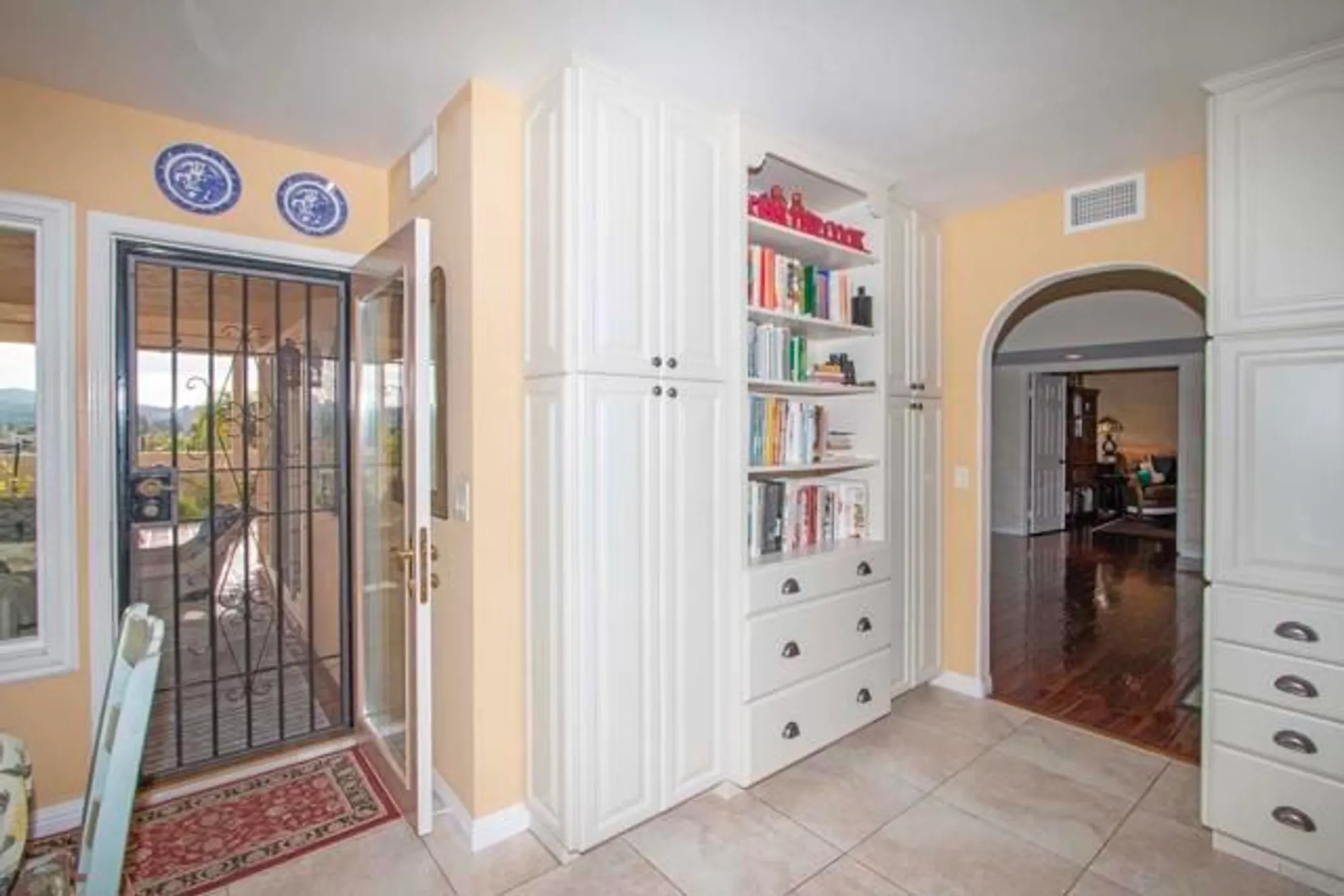 Property Slideshow image 21 of 48 | 17639 caminito hercuba, San Diego, CA, 92128