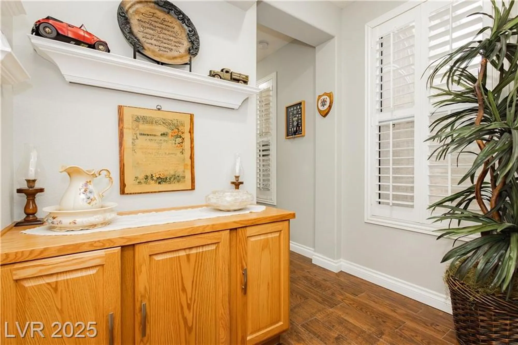 Property Slideshow image 35 of 45 | 10347 profeta ct, Las Vegas, NV, 89135