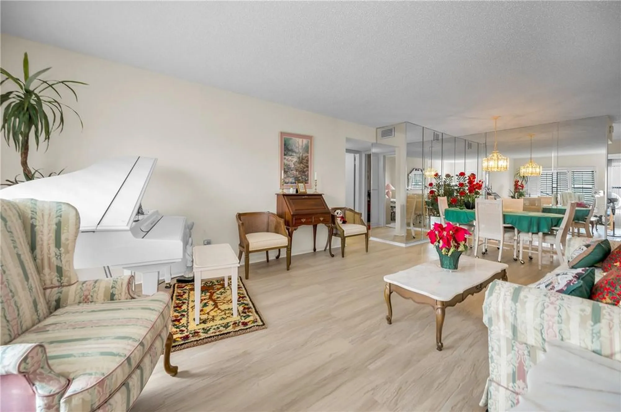 Property Slideshow image 6 of 74 | 2358 ecuadorian way 52, Clearwater, FL, 33763