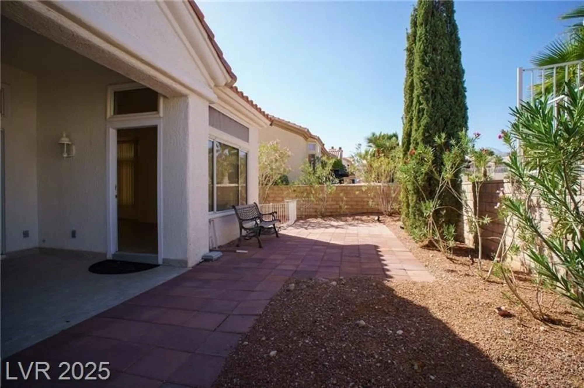 Property Slideshow image 26 of 32 | 10520 shoalhaven dr, Las Vegas, NV, 89134