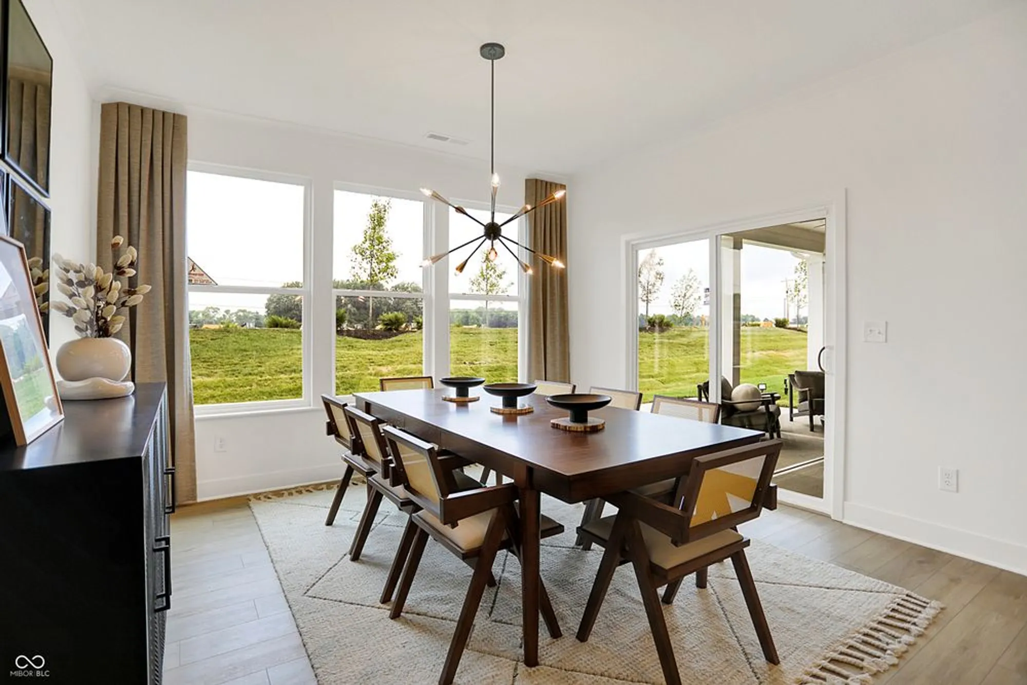 Property Slideshow image 15 of 29 | 5076 foxley park ln, Avon, IN, 46123