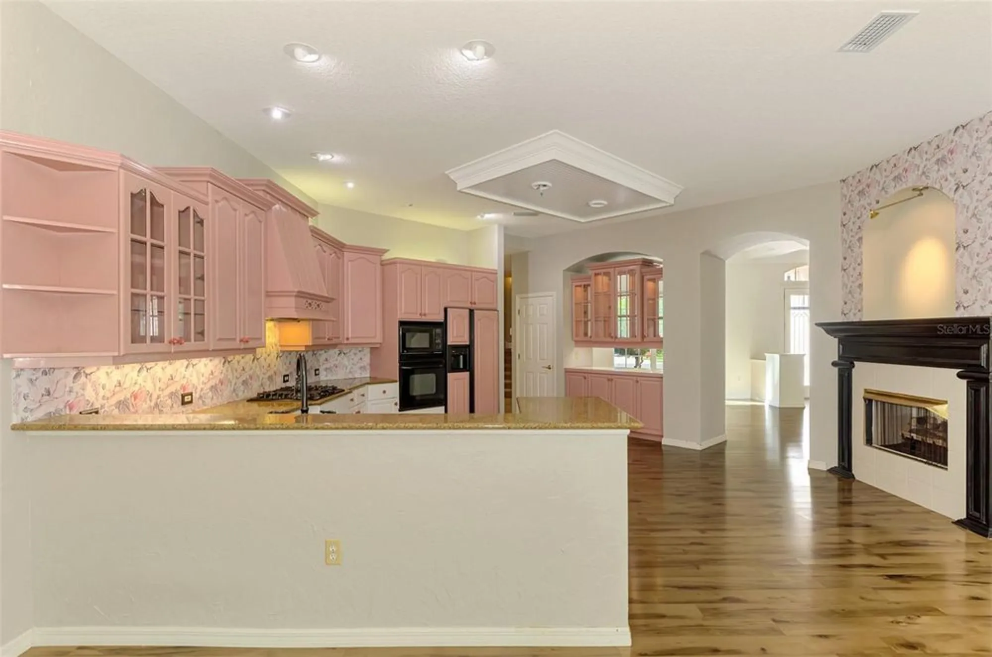 Property Slideshow image 26 of 79 | 4889 carrington cir, Sarasota, FL, 34243