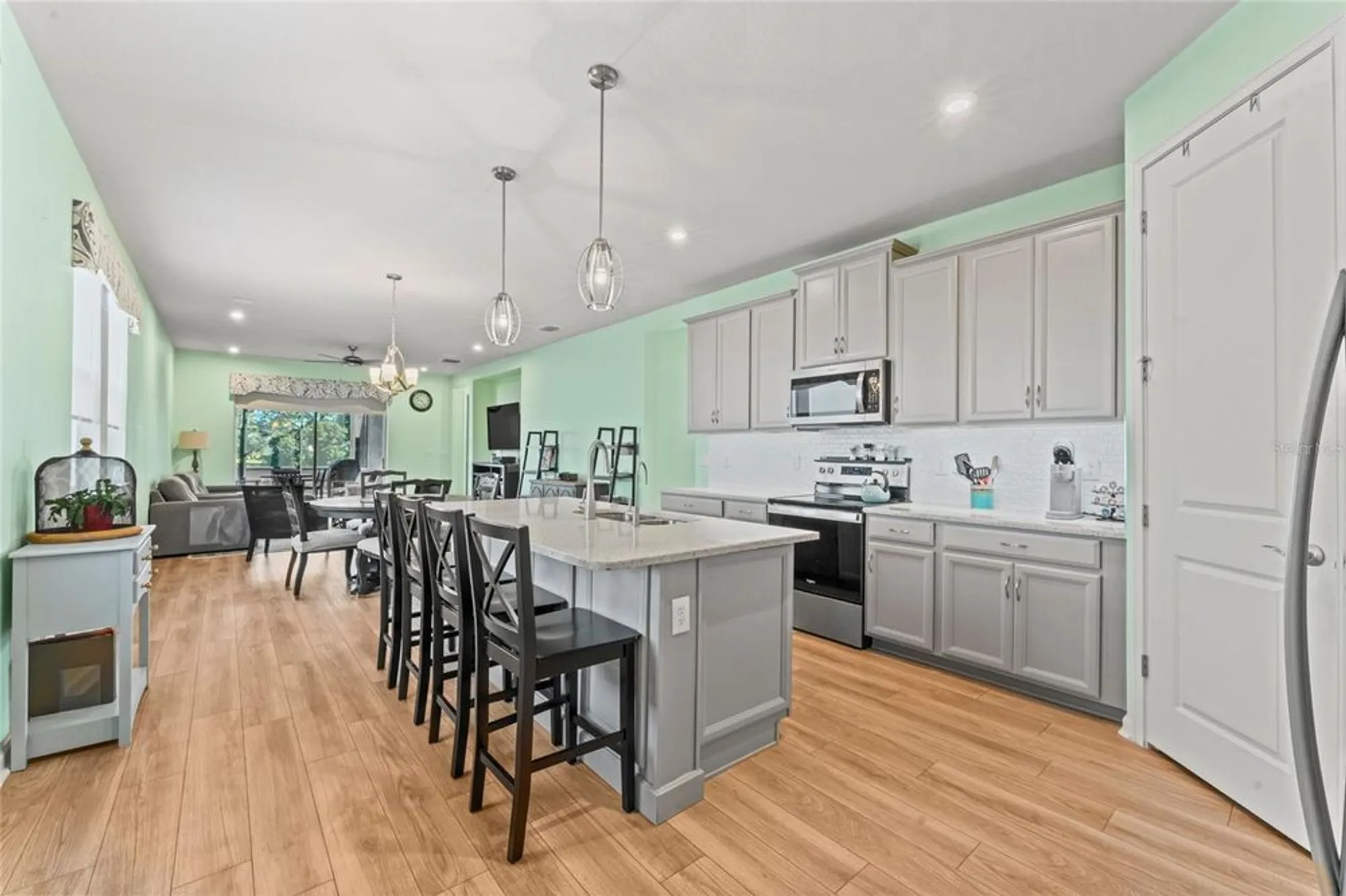 Property Slideshow image 11 of 47 | 3764 maxwell park dr, Sun City Center, FL, 33573