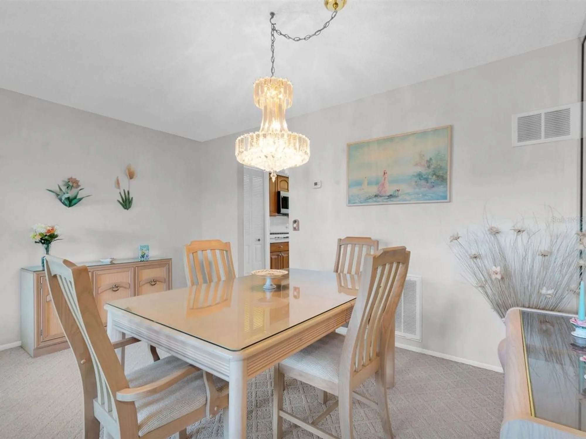 Property Slideshow image 9 of 32 | 8174 terrace garden dr n unit 507, St Petersburg, FL, 33709