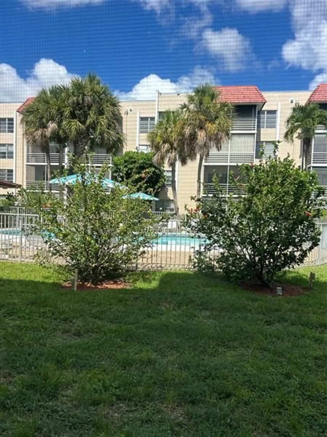Property Slideshow image 14 of 15 | 3521 inverrary dr apt j109, Lauderhill, FL, 33319