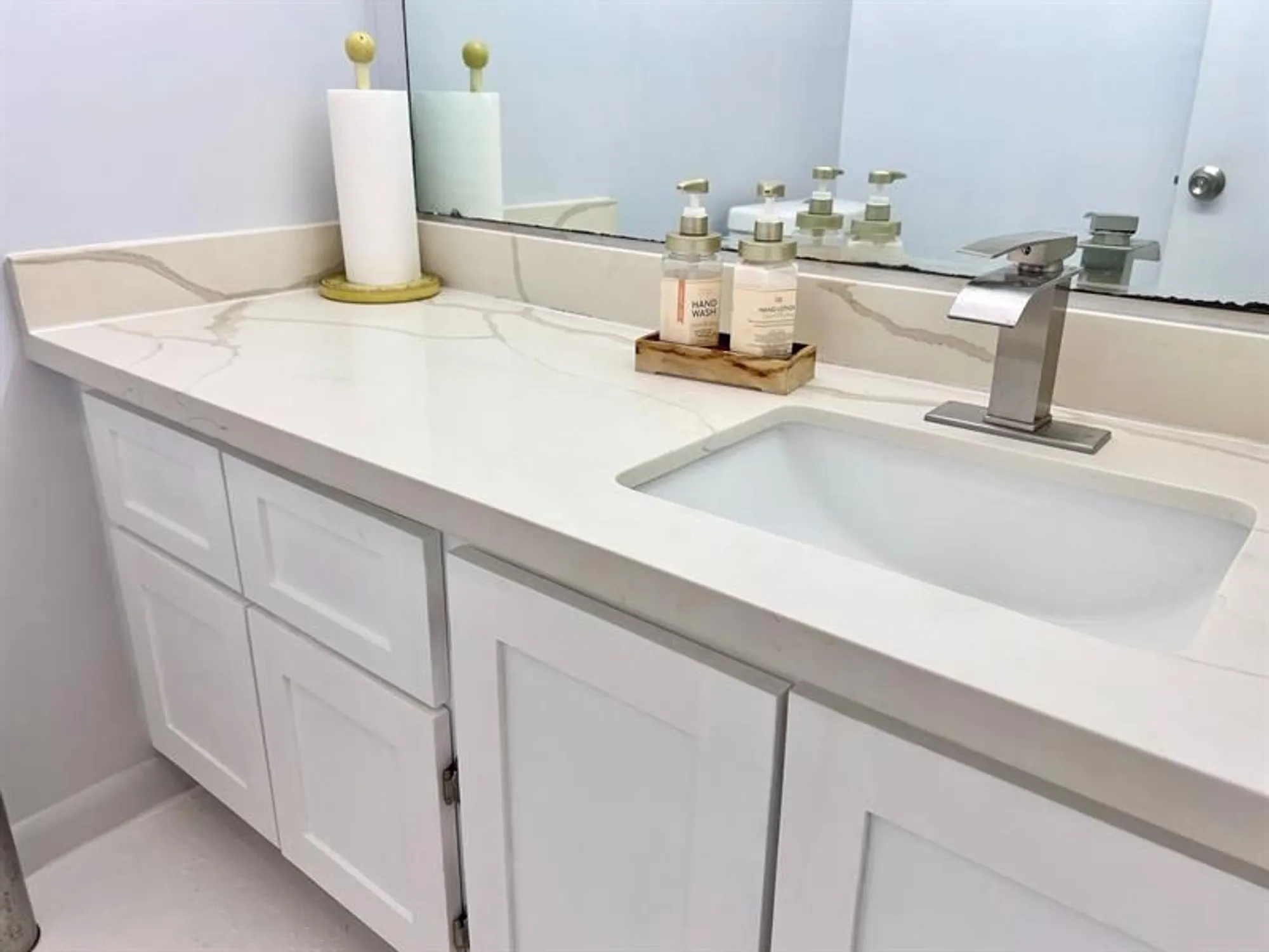 Property Slideshow image 16 of 44 | 4750 nw 22nd ct 507, Lauderhill, FL, 33313