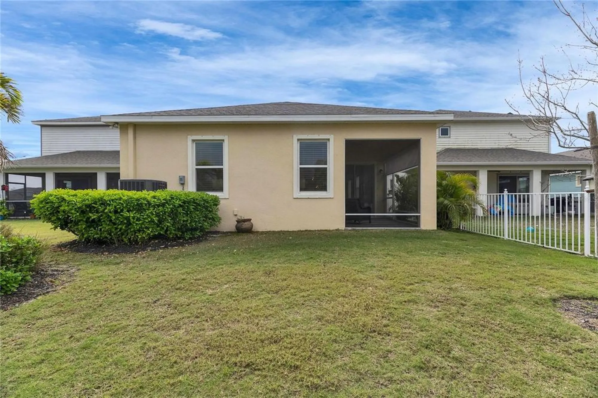 Property Slideshow image 58 of 87 | 407 sandsend ct, Apollo Beach, FL, 33572
