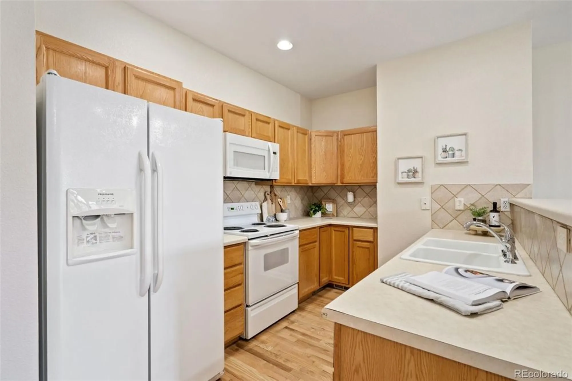 Property Slideshow image 11 of 41 | 2715 w greens dr, Littleton, CO, 80123