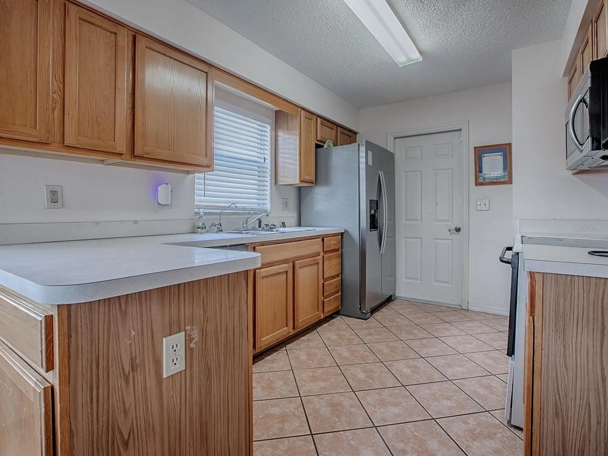 Property Slideshow image 9 of 40 | 432 ranchwood dr, Leesburg, FL, 34748