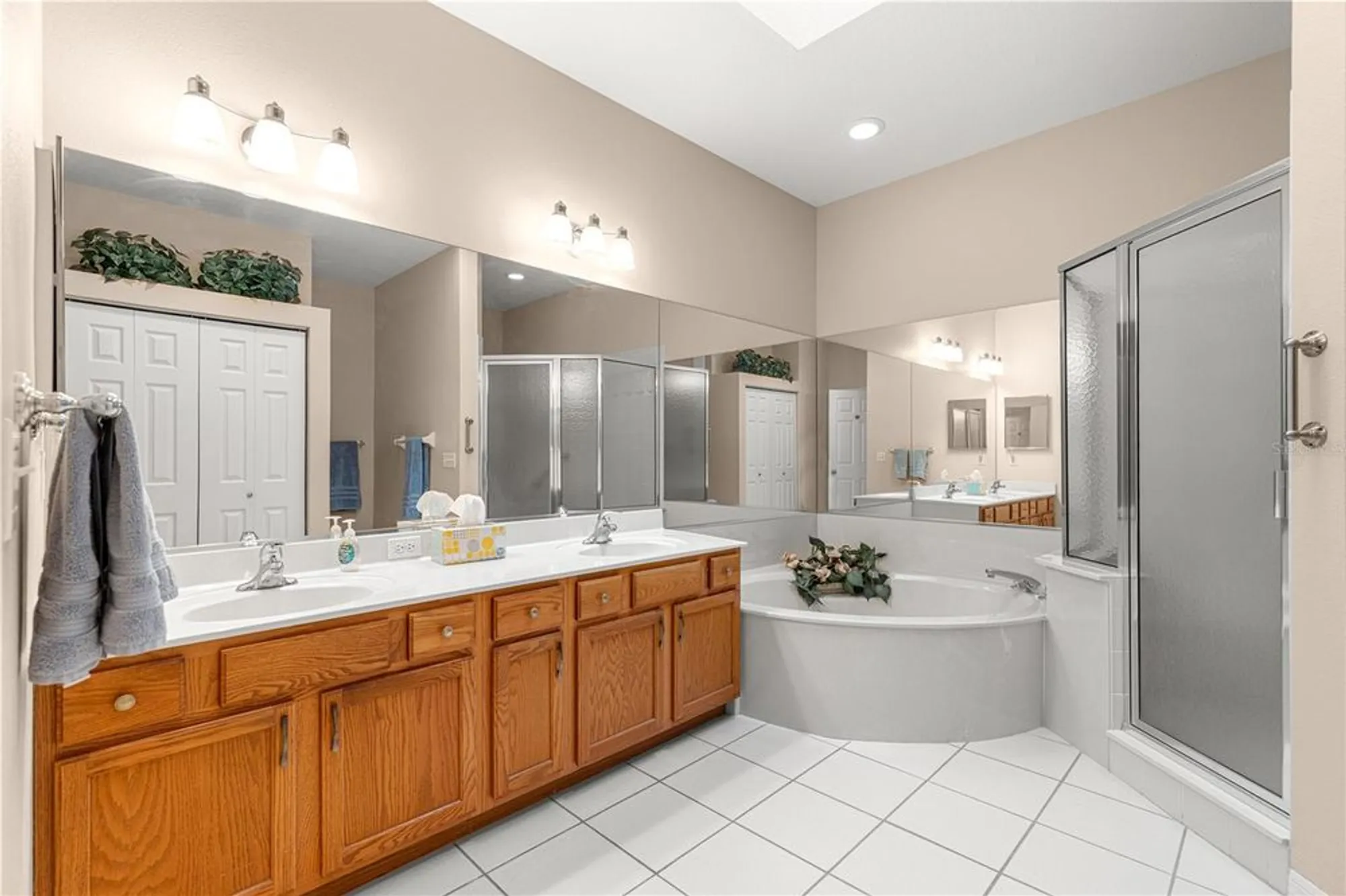 Property Slideshow image 19 of 50 | 9200 sw 93rd cir, Ocala, FL, 34481