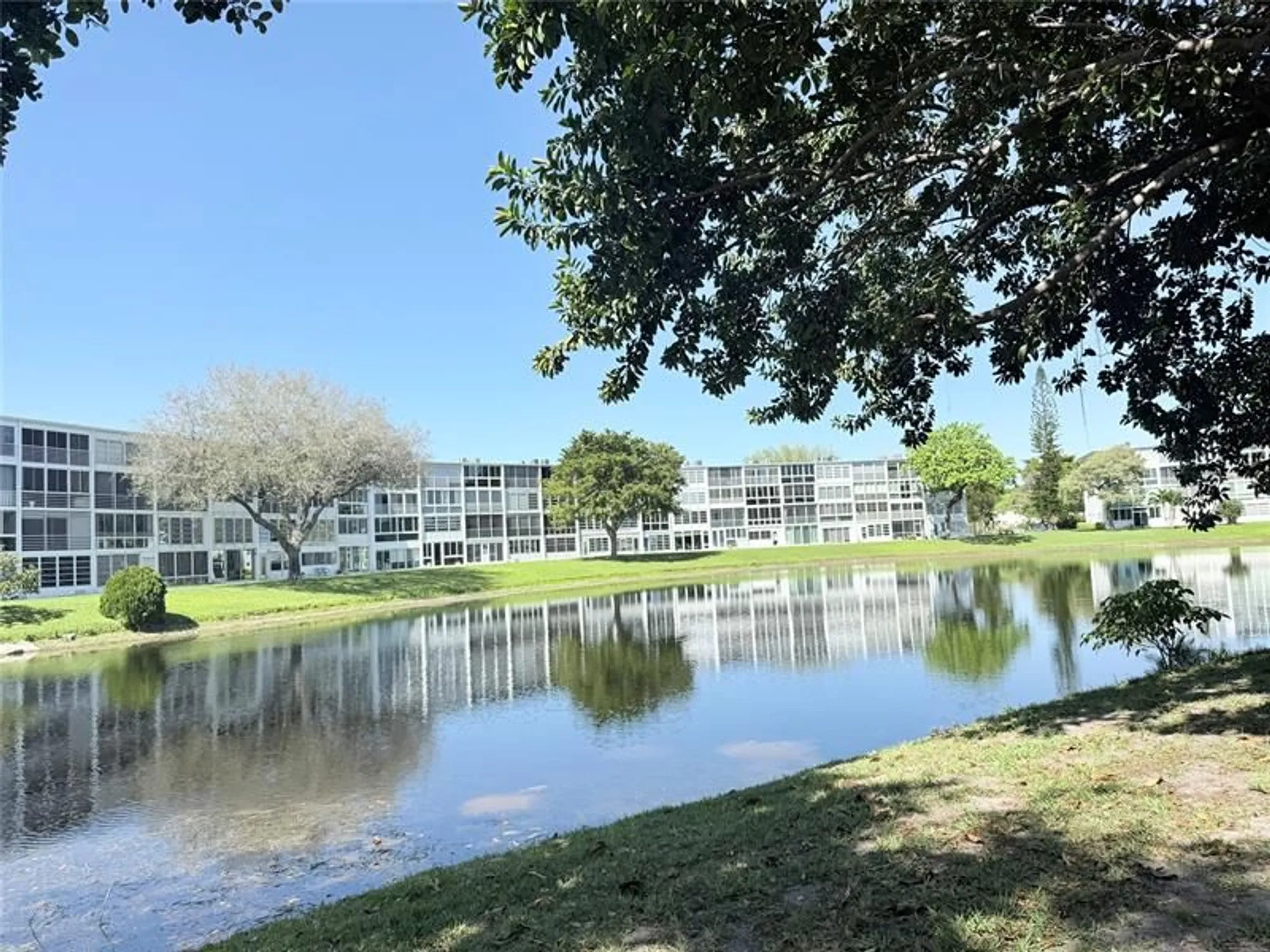 Property Slideshow image 30 of 42 | 2158 cambridge g # 2158, Deerfield Beach, FL, 33442