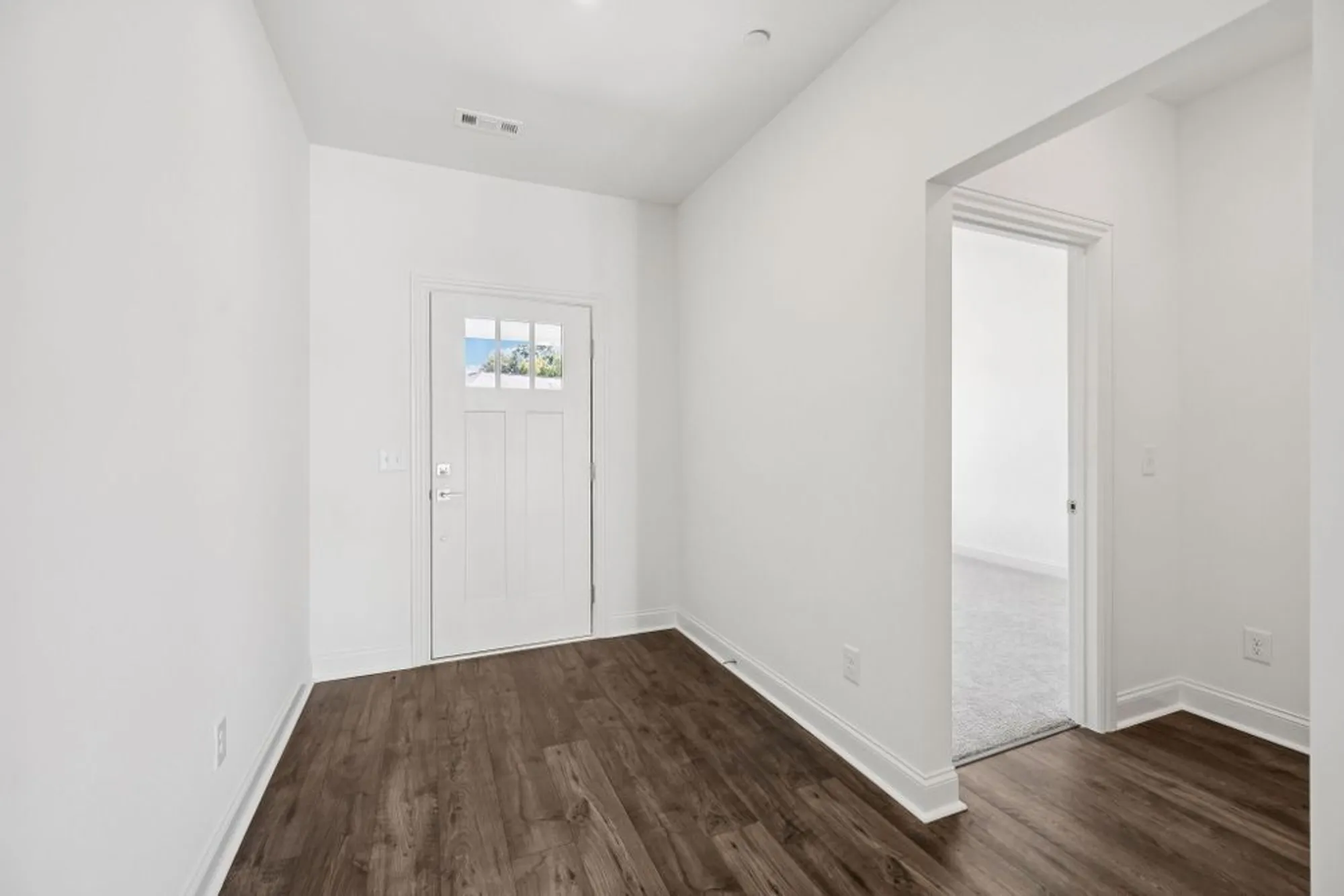 Property Slideshow image 8 of 53 | 520 restoration dr, Smyrna, TN, 37167