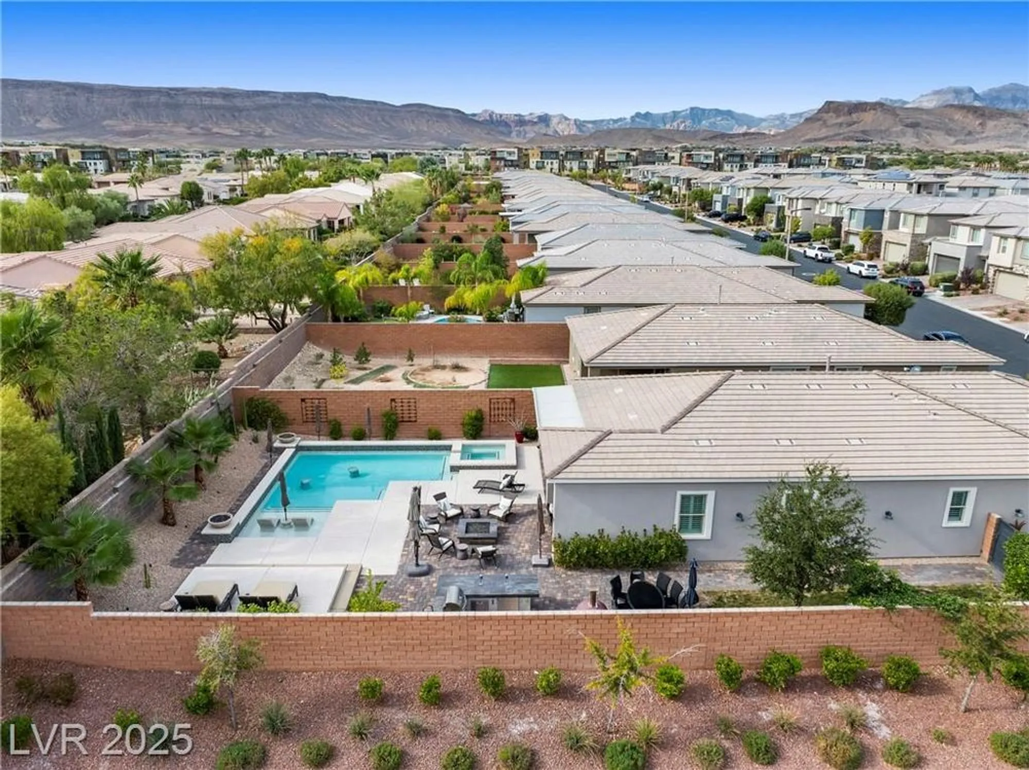 Property Slideshow image 43 of 45 | 10631 silver pond ave, Las Vegas, NV, 89135