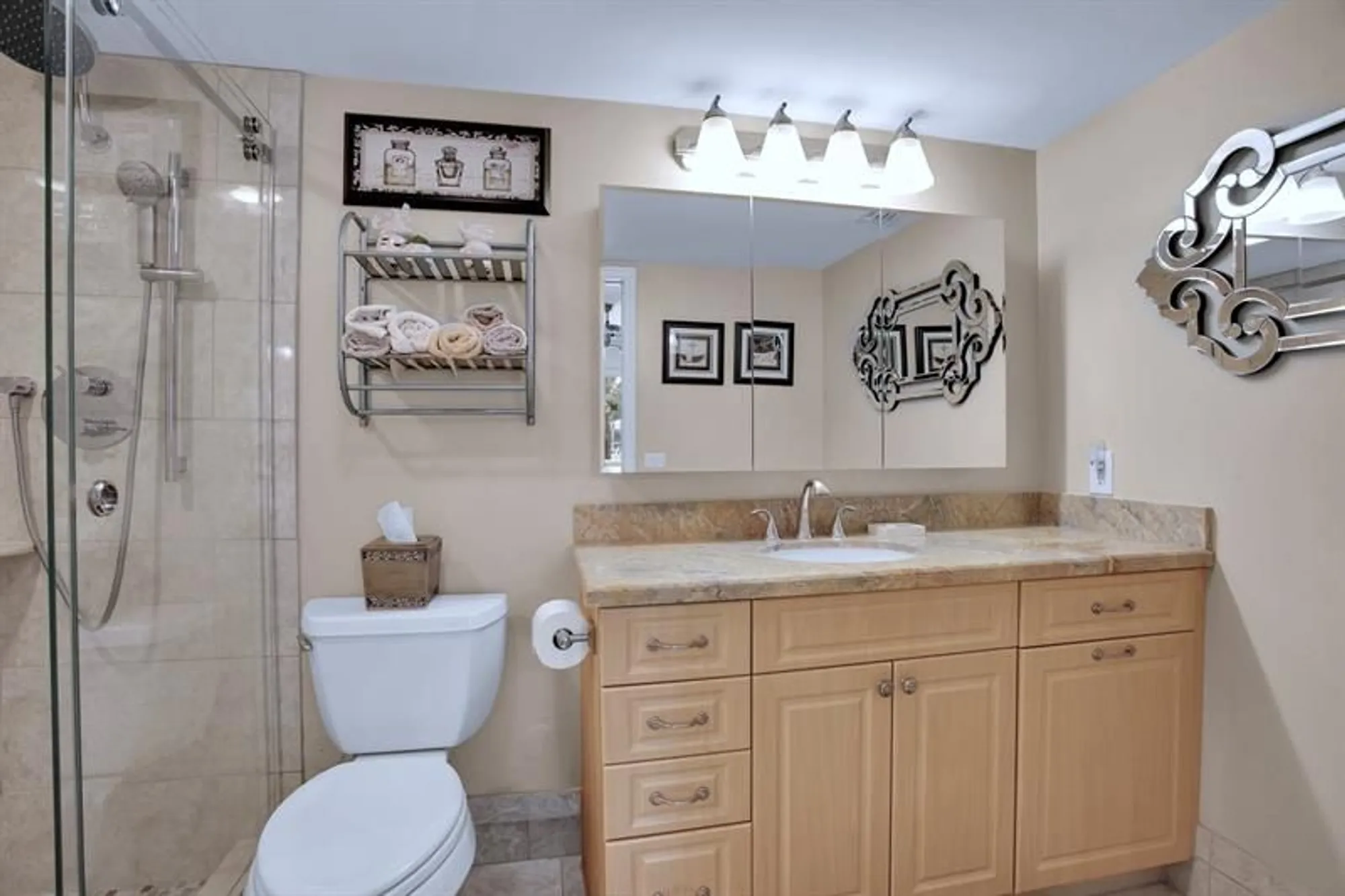 Property Slideshow image 22 of 32 | 3001 portofino isle l1, Coconut Creek, FL, 33066