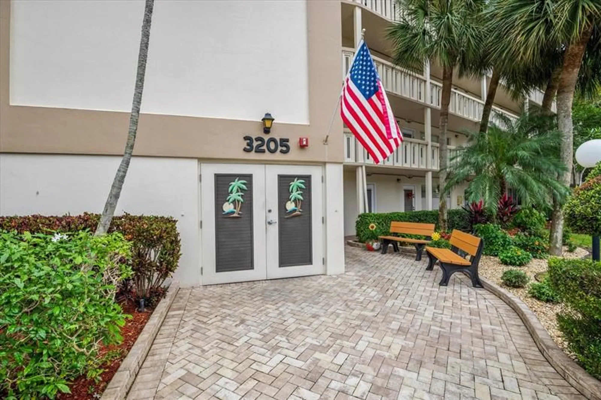 Property Slideshow image 2 of 18 | 3205 portofino pt f3, Coconut Creek, FL, 33066