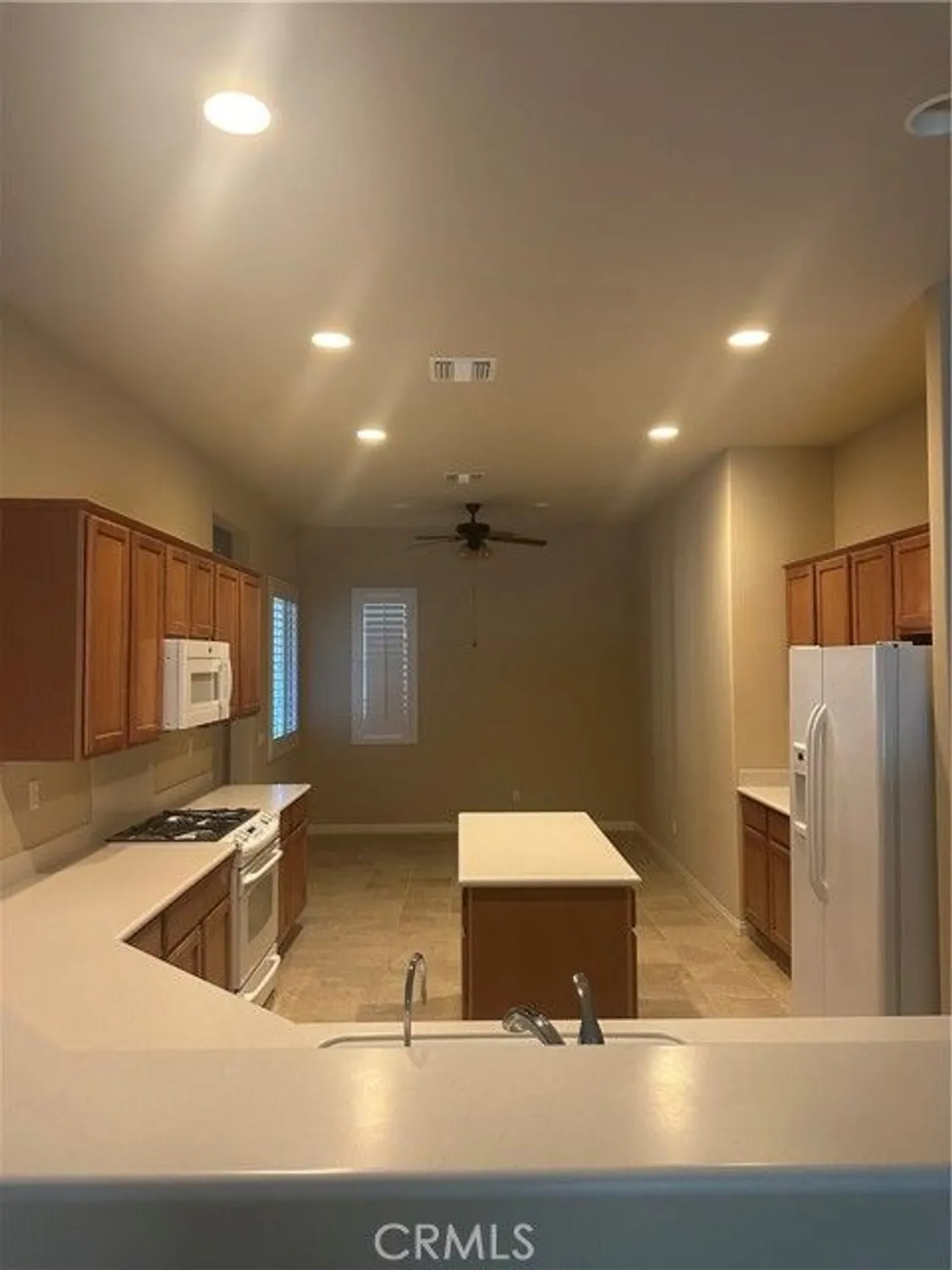 Property Slideshow image 23 of 30 | 10030 el dorado st, Apple Valley, CA, 92308