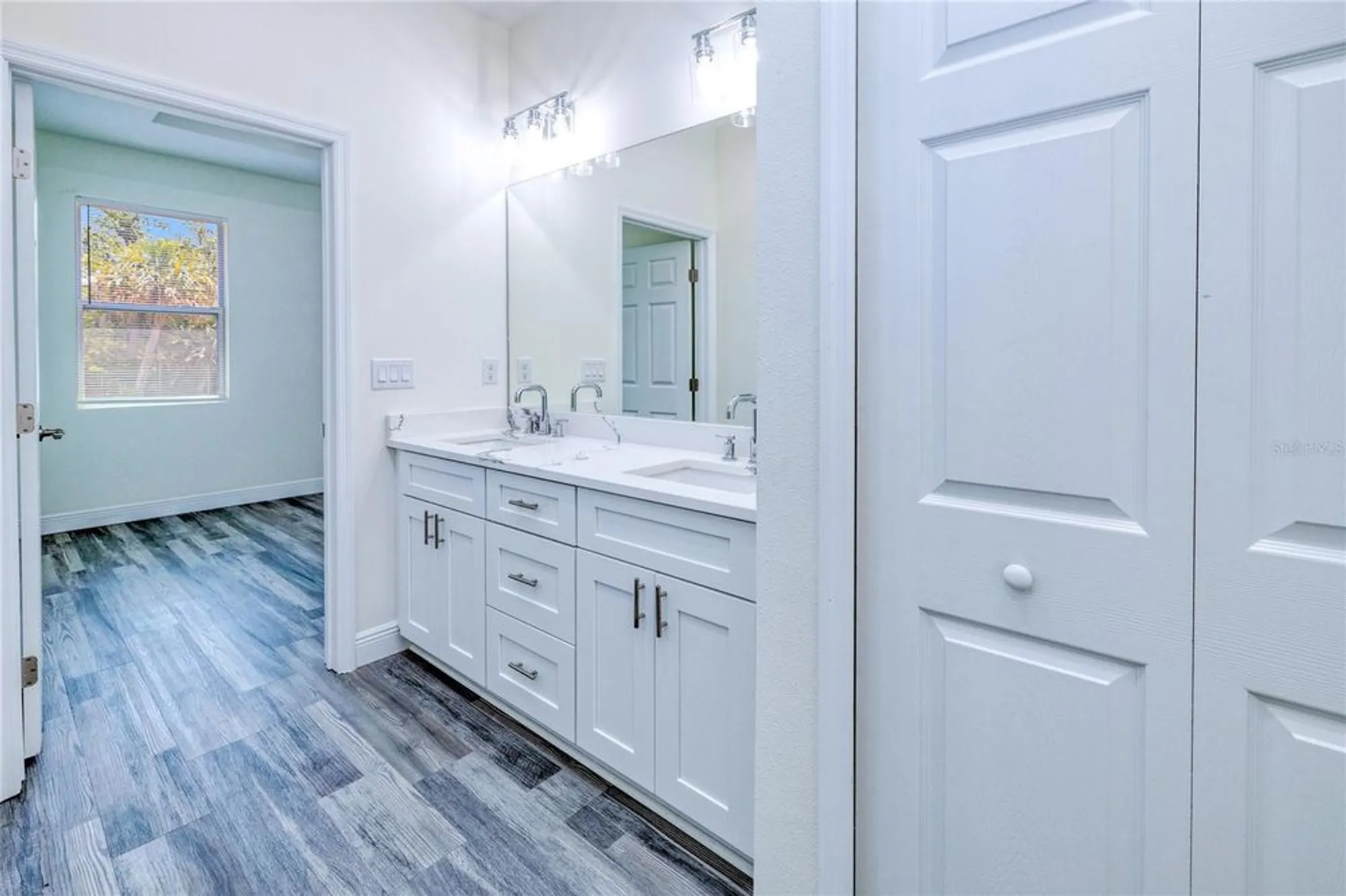 Property Slideshow image 30 of 48 | 4285 oak terrace cir, Port Charlotte, FL, 33953