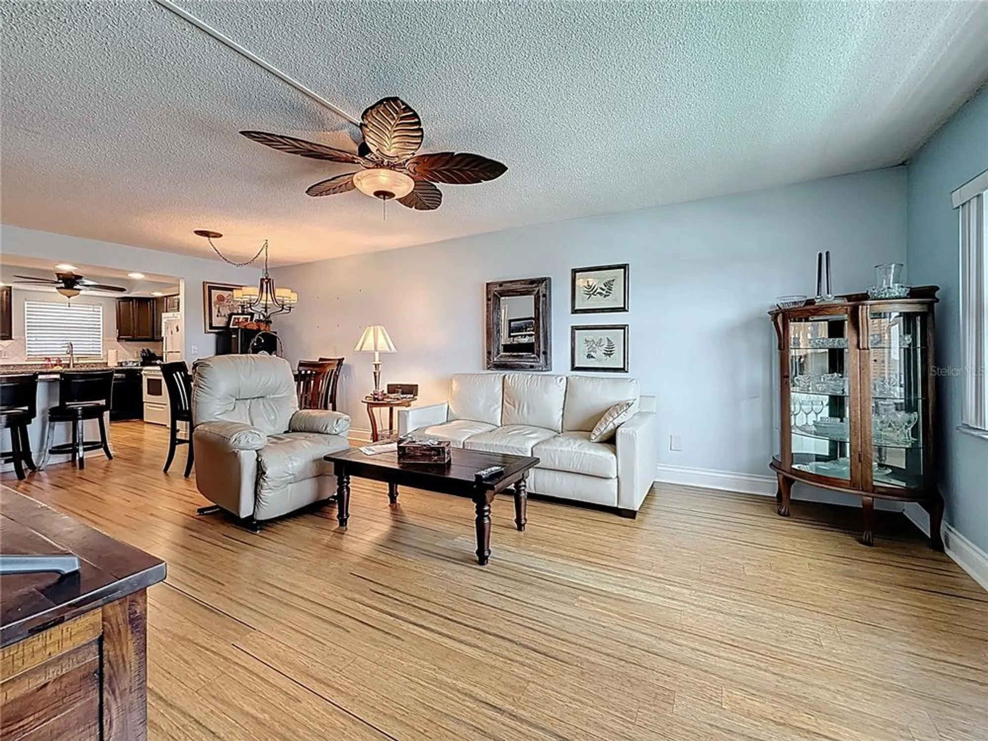 Property Slideshow image 21 of 61 | 4725 cove cir apt 908, St Petersburg, FL, 33708