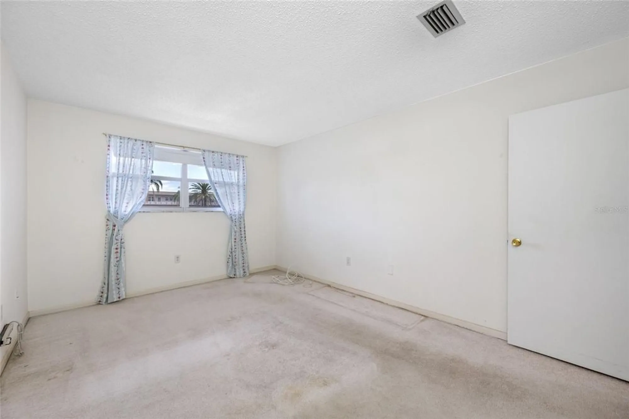Property Slideshow image 28 of 39 | 5660 80th st n unit d207, St Petersburg, FL, 33709