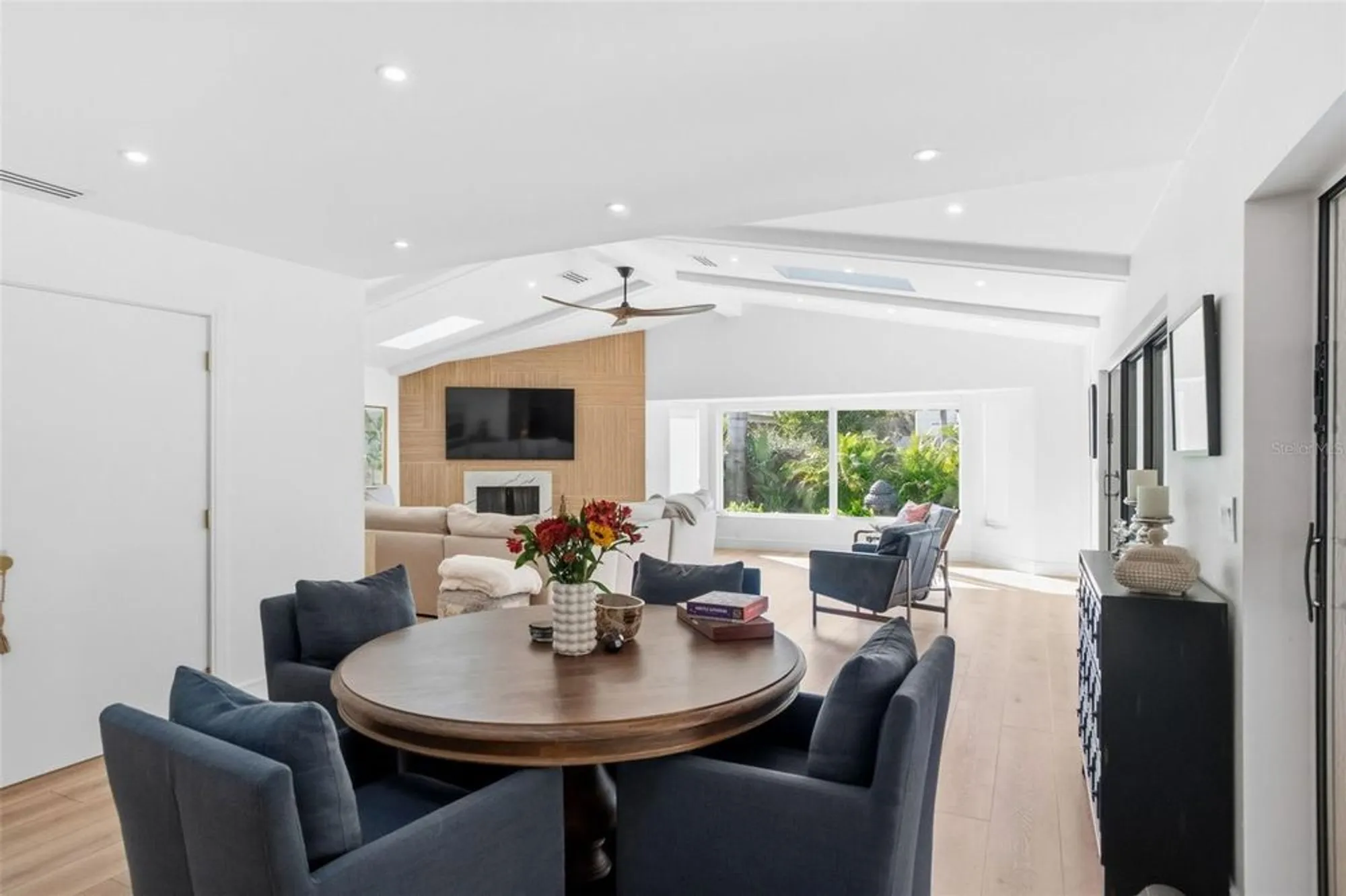 Property Slideshow image 18 of 66 | 1660 pine harrier cir, Sarasota, FL, 34231