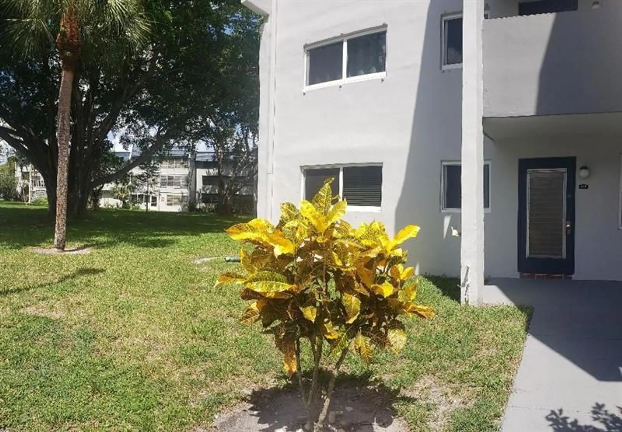 Property Slideshow image 29 of 43 | 7897 golf circle dr 112, Margate, FL, 33063