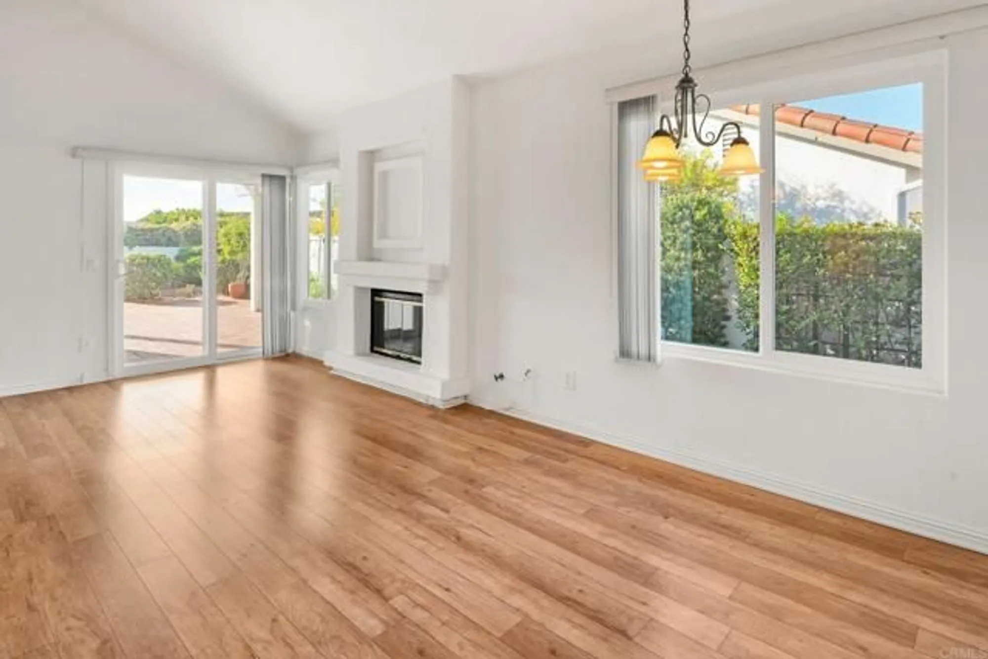 Property Slideshow image 10 of 41 | 4763 galicia way, Oceanside, CA, 92056