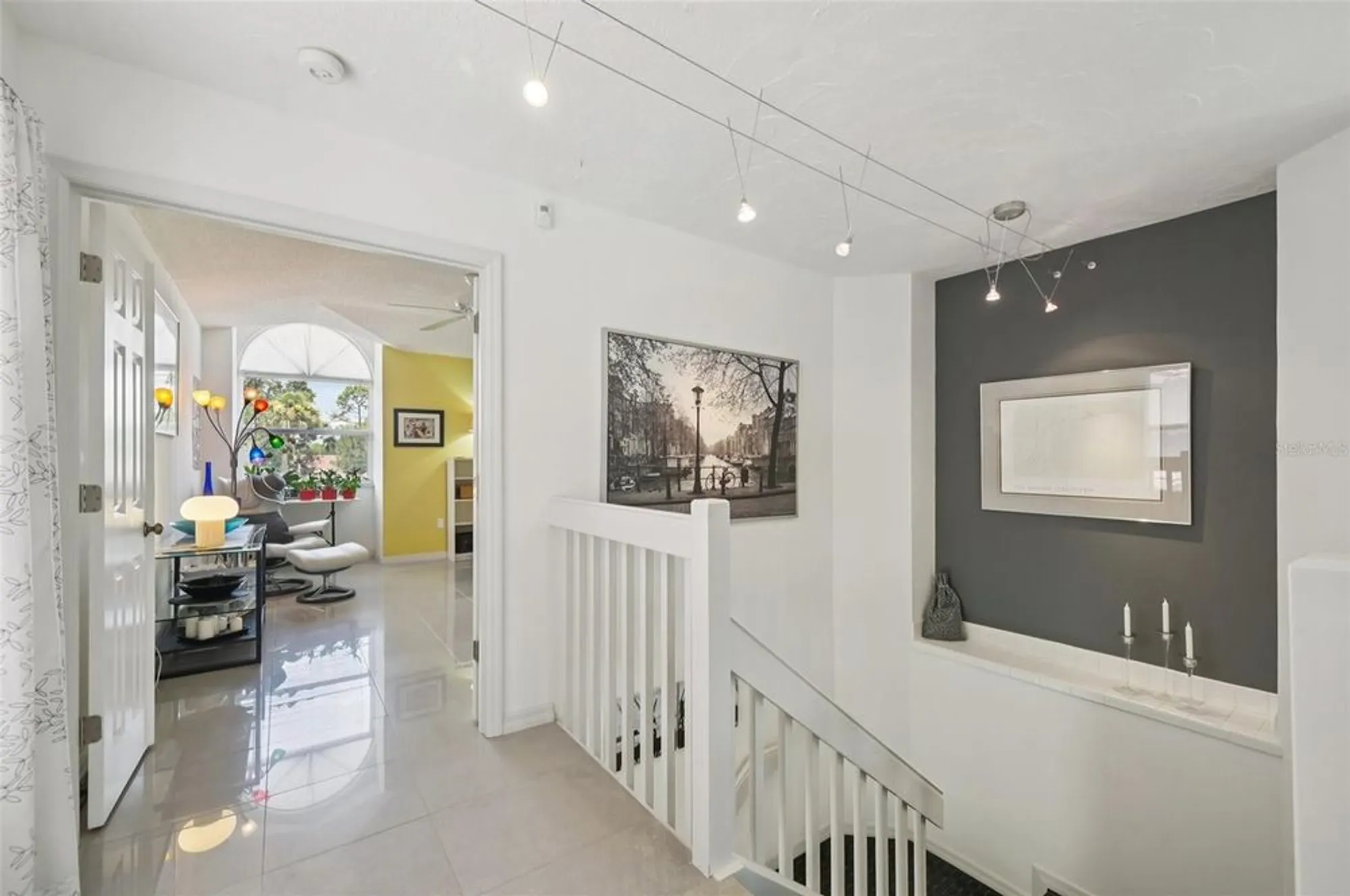 Property Slideshow image 21 of 42 | 5588 golf pointe dr # 1, Sarasota, FL, 34243