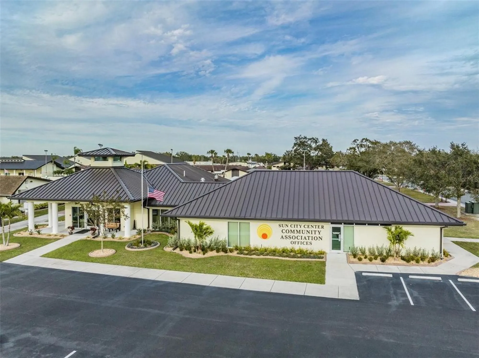 Property Slideshow image 46 of 62 | 2335 e del webb blvd, Sun City Center, FL, 33573