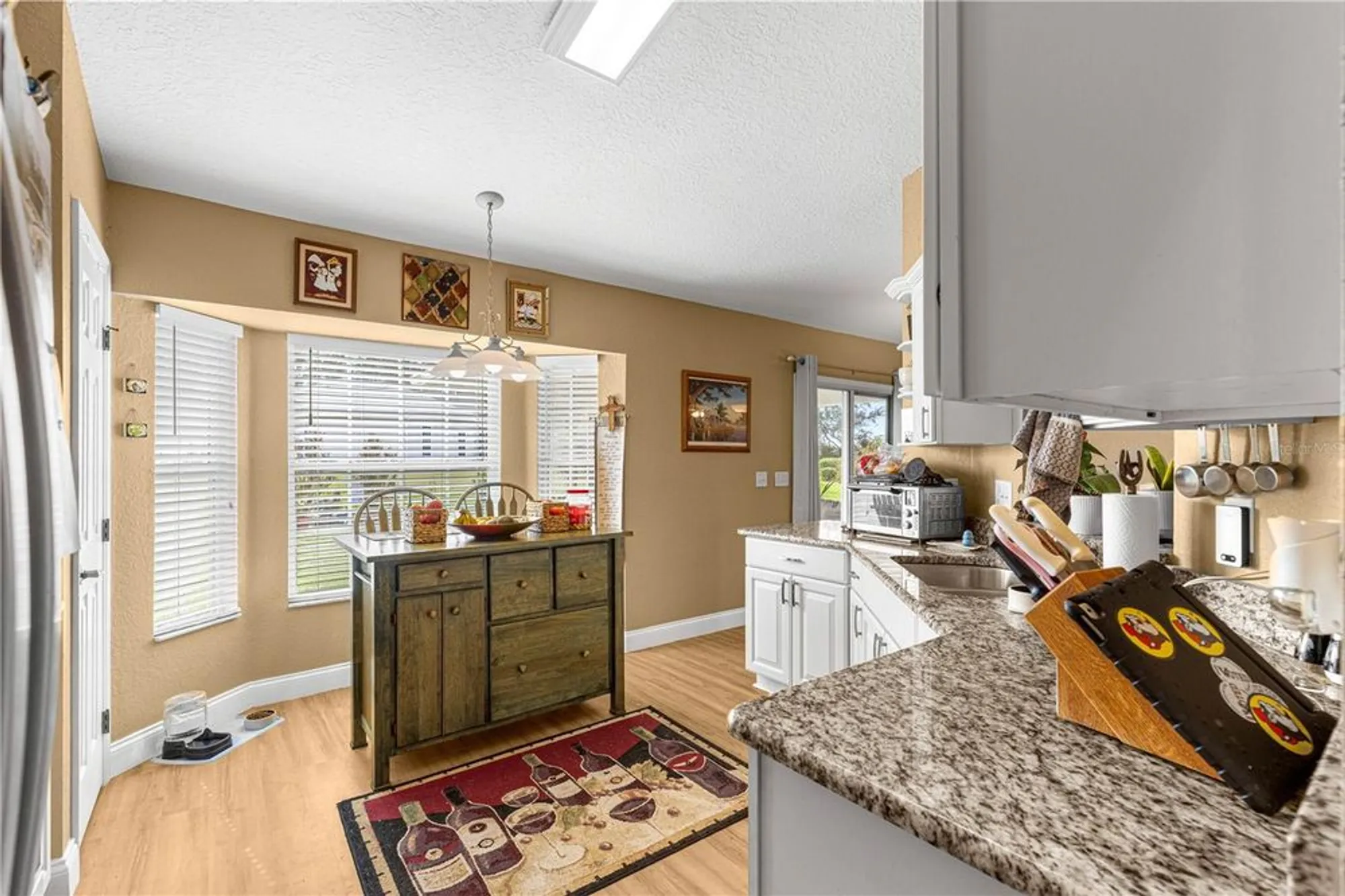 Property Slideshow image 12 of 39 | 12459 se 176th loop, Summerfield, FL, 34491